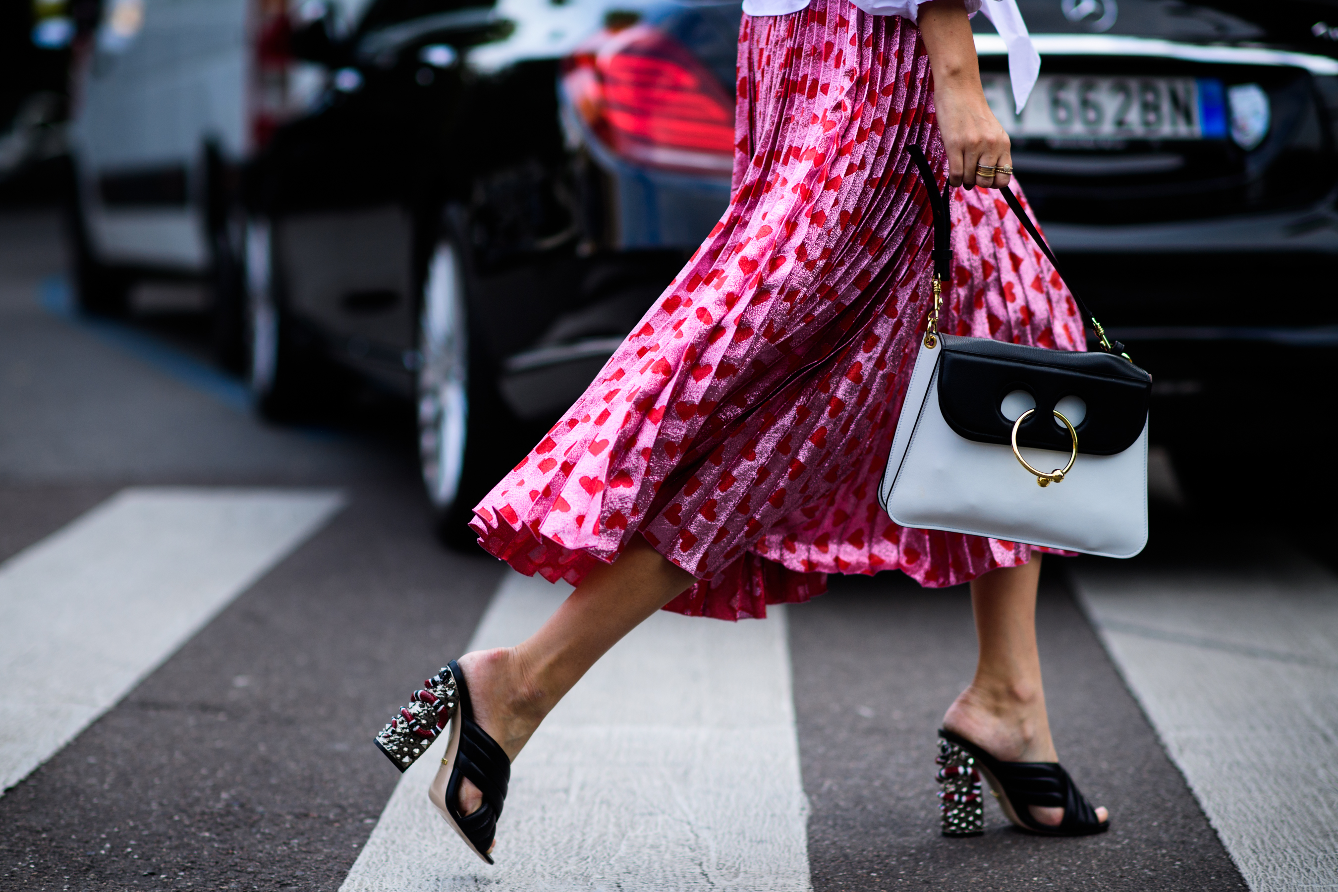 Woman wearing Gucci and J.W.Anderson