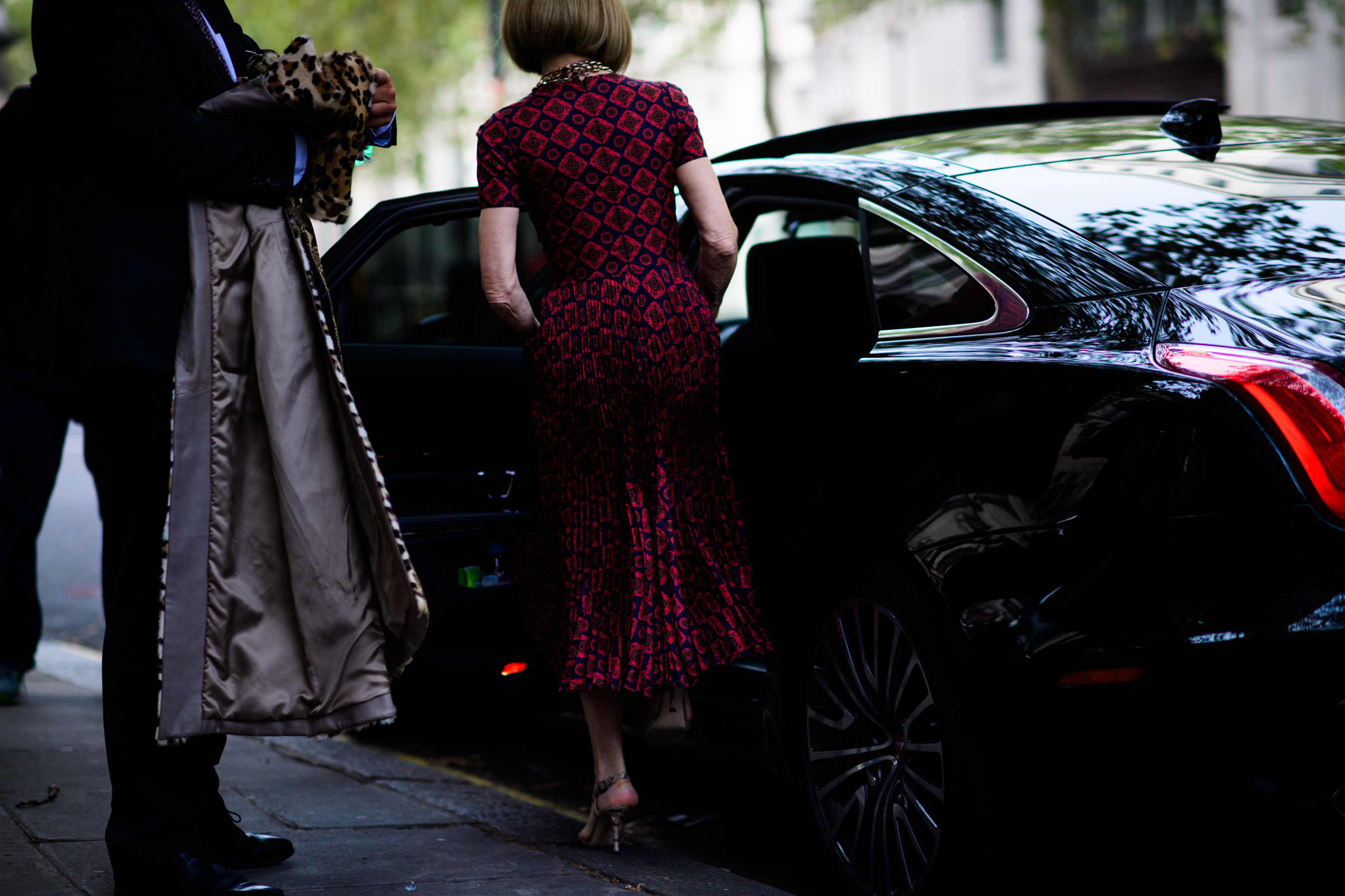 Editor in chief of Vogue and private cab