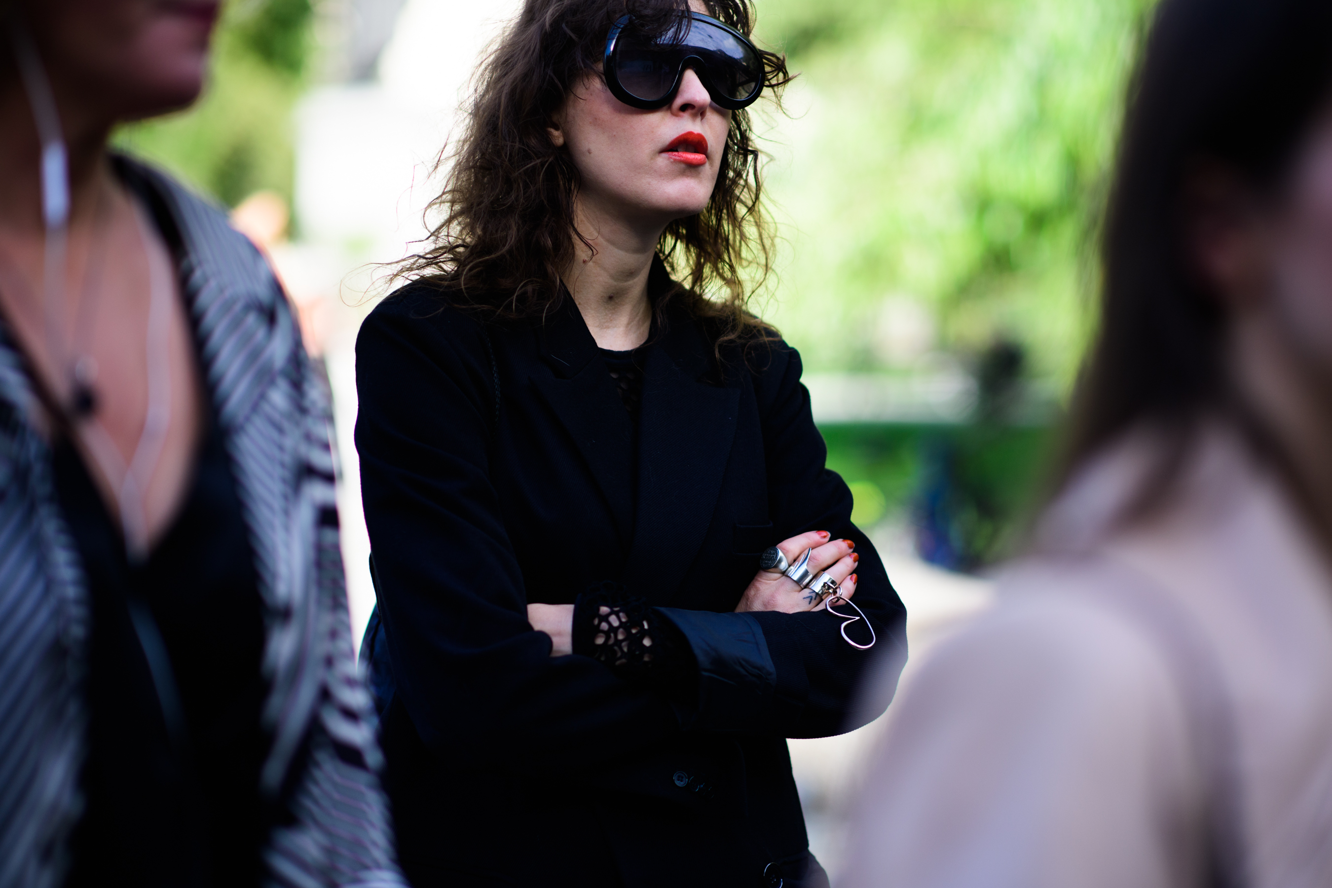 Woman wearing big glasses
