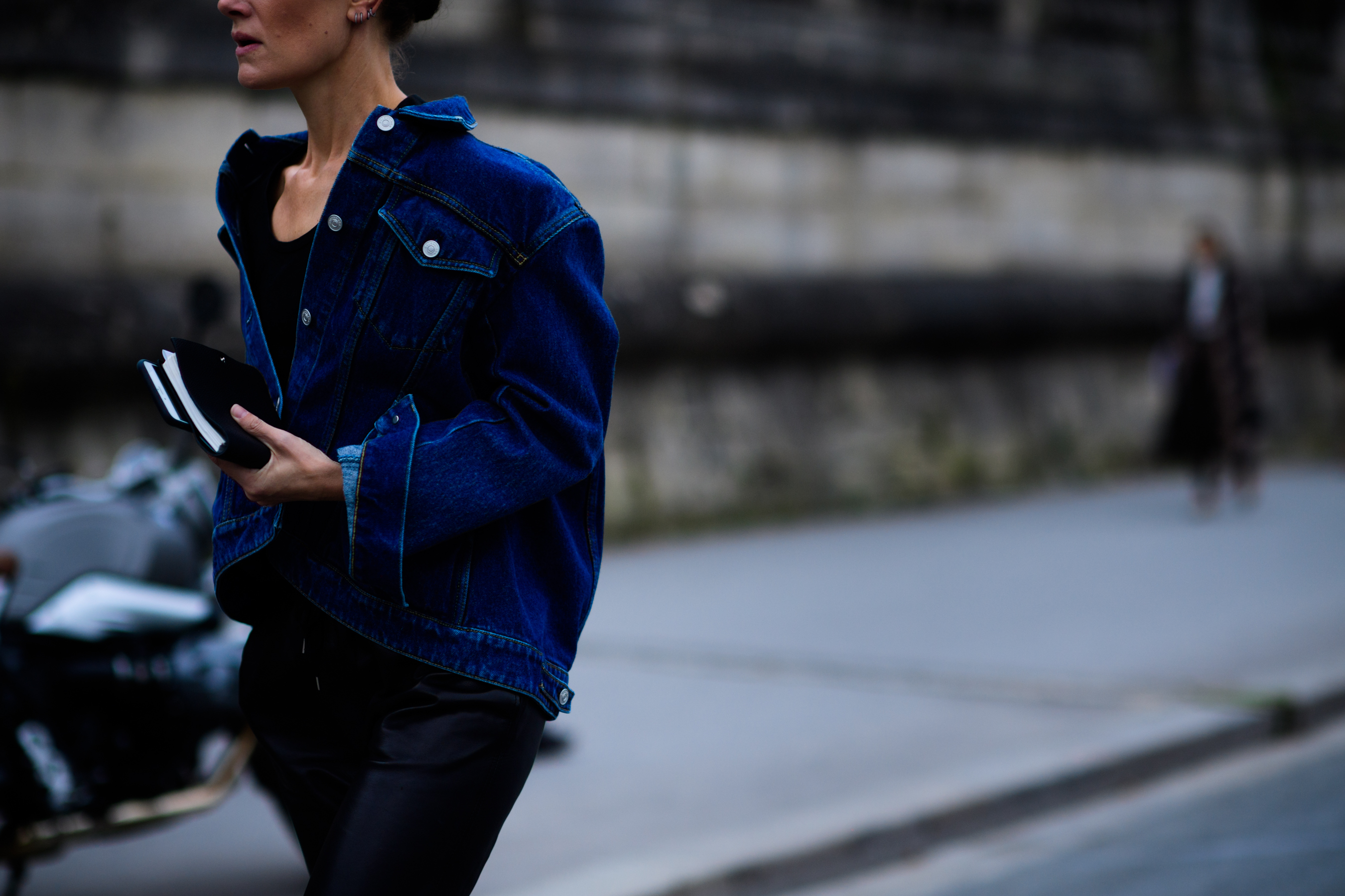 Financial times editor wearing denim