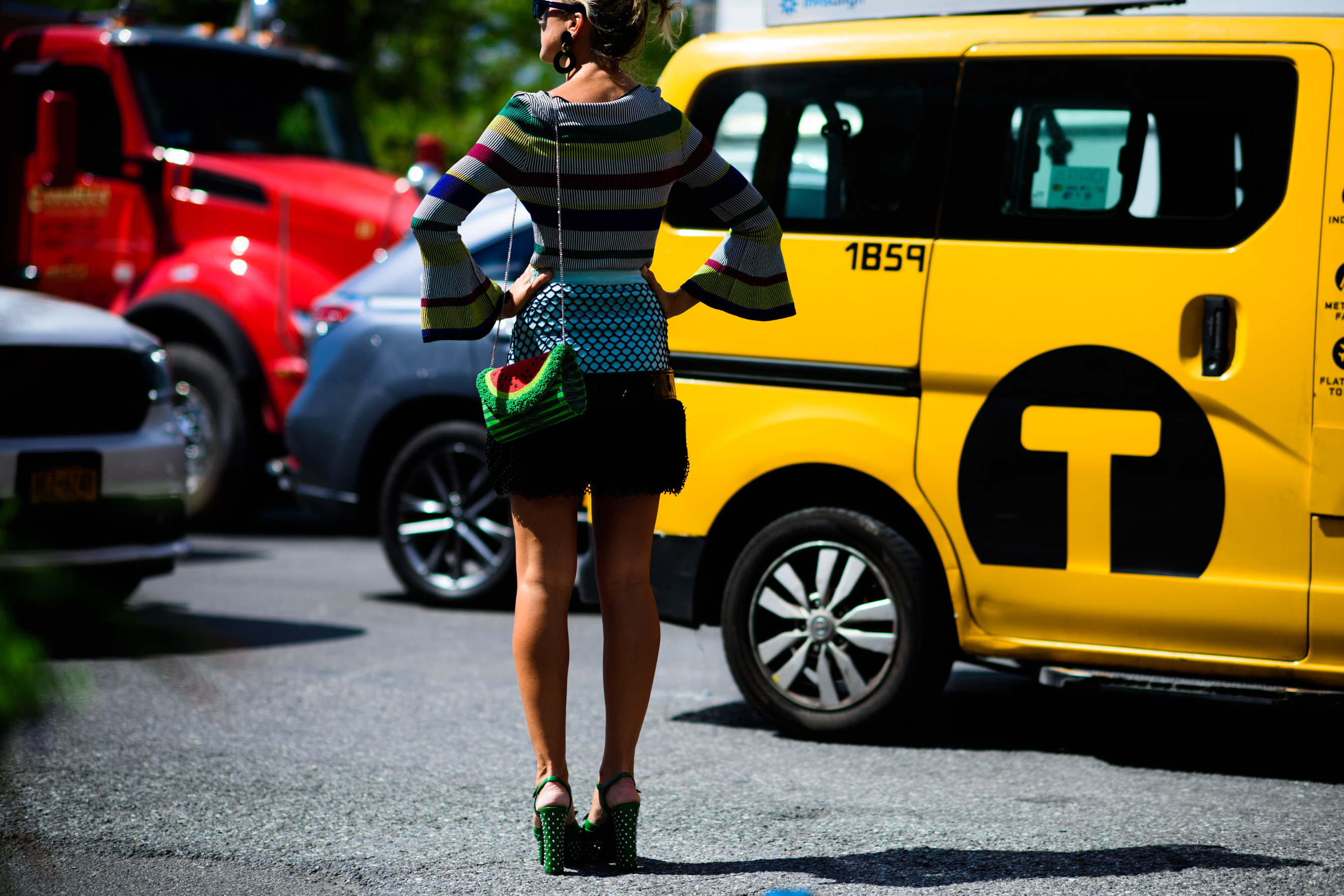 Blogger wearing colourful clothes