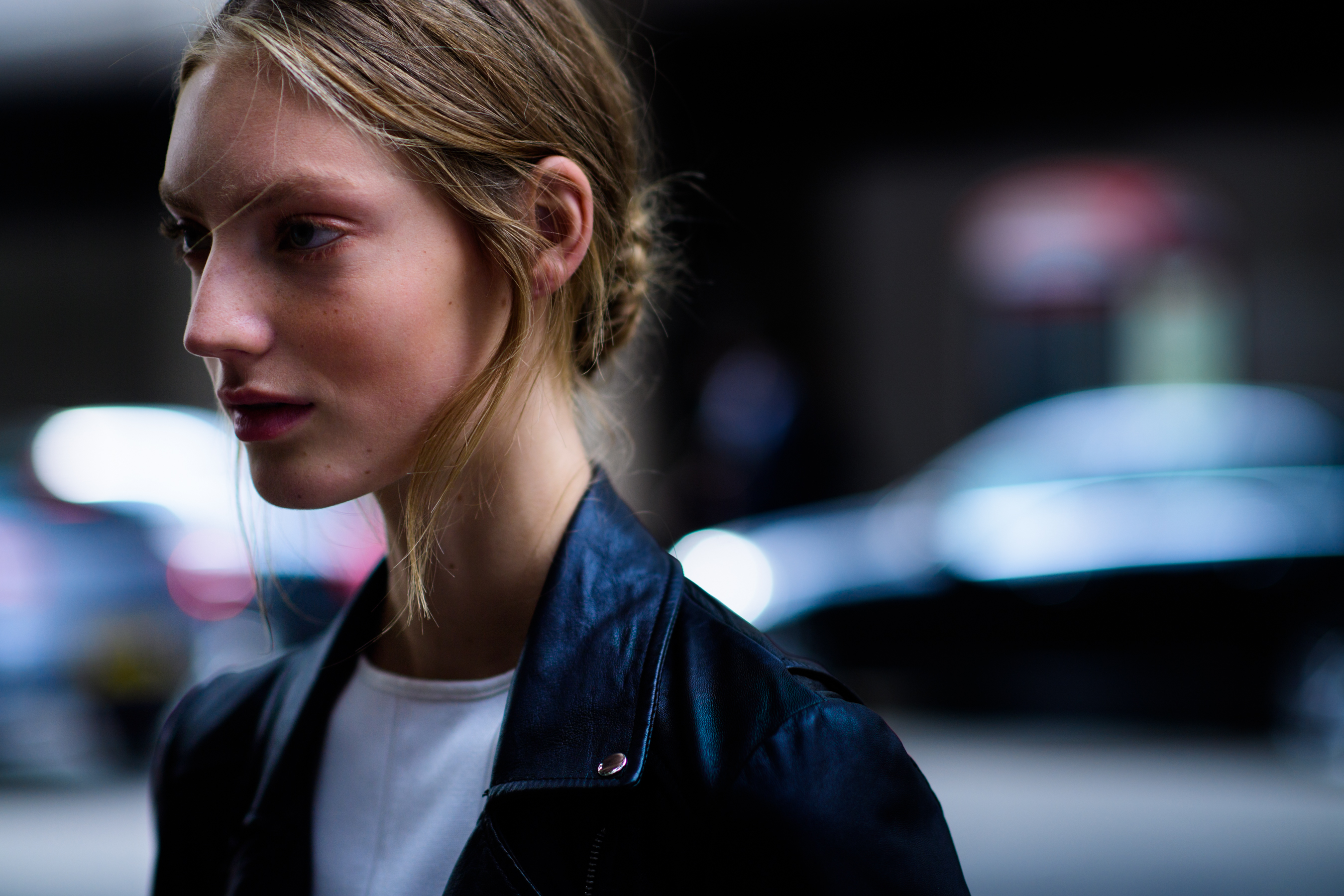 Female model with brown hair