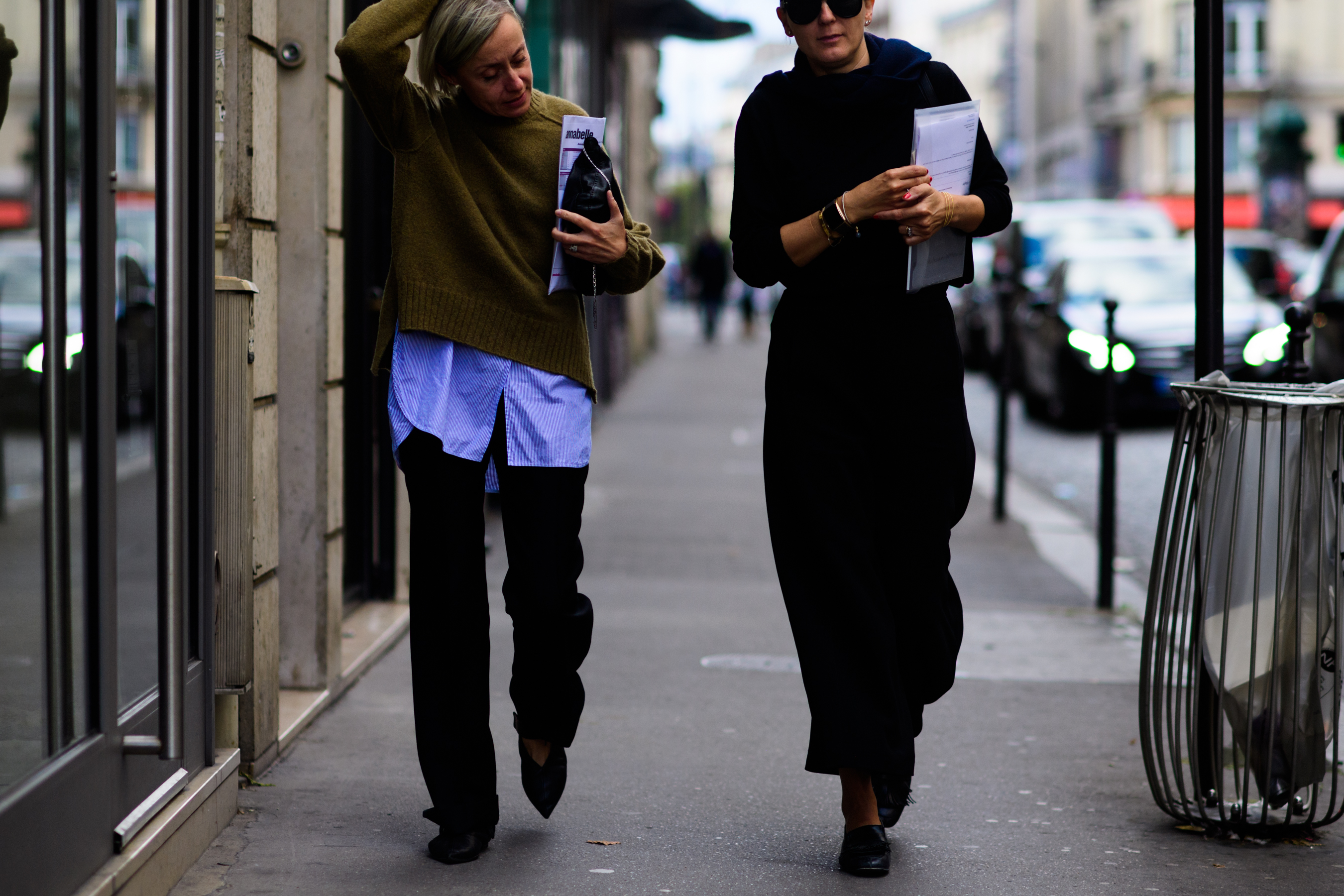 Two women before Valentino show