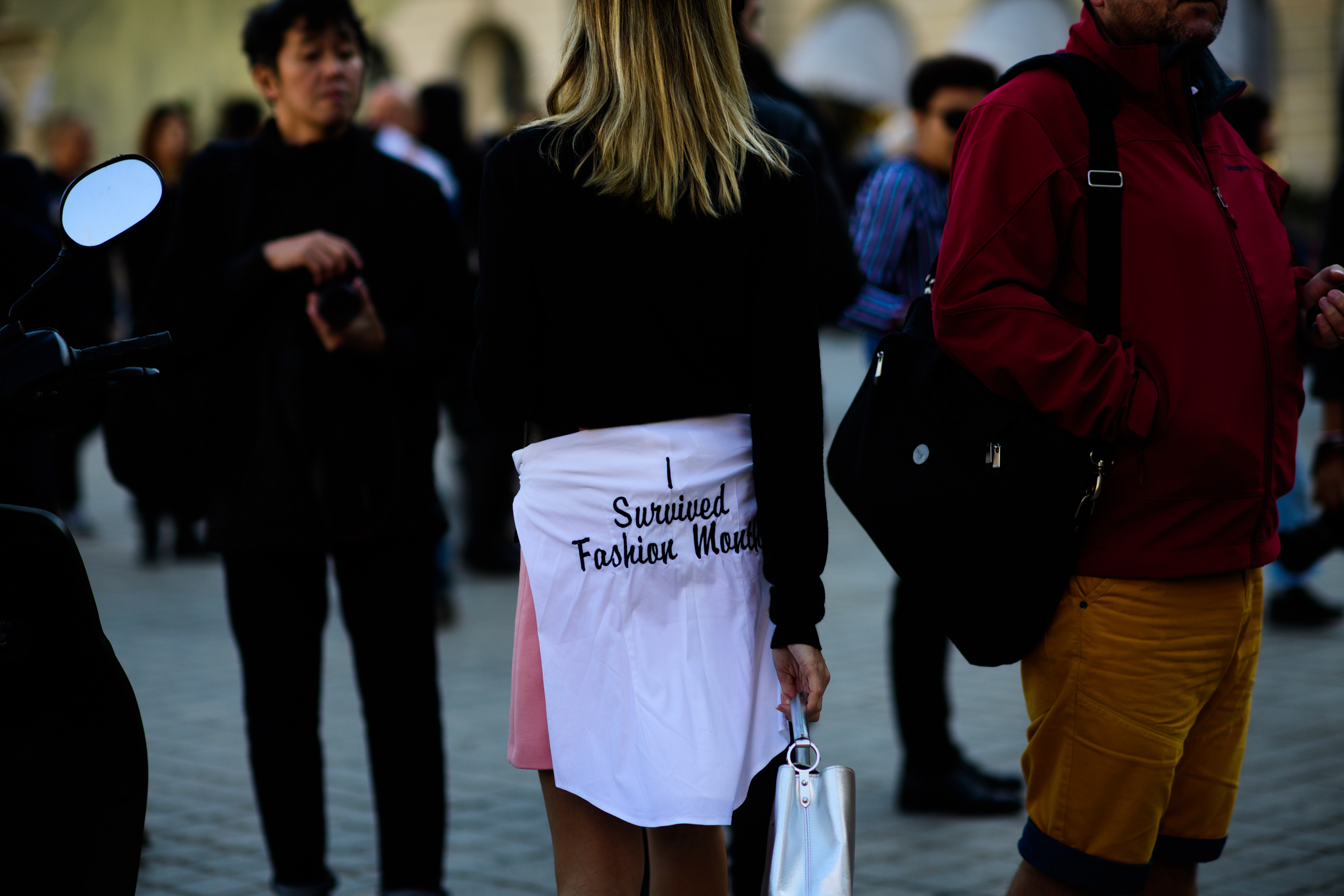 Brazilian blogger with tee shirt tied around waist