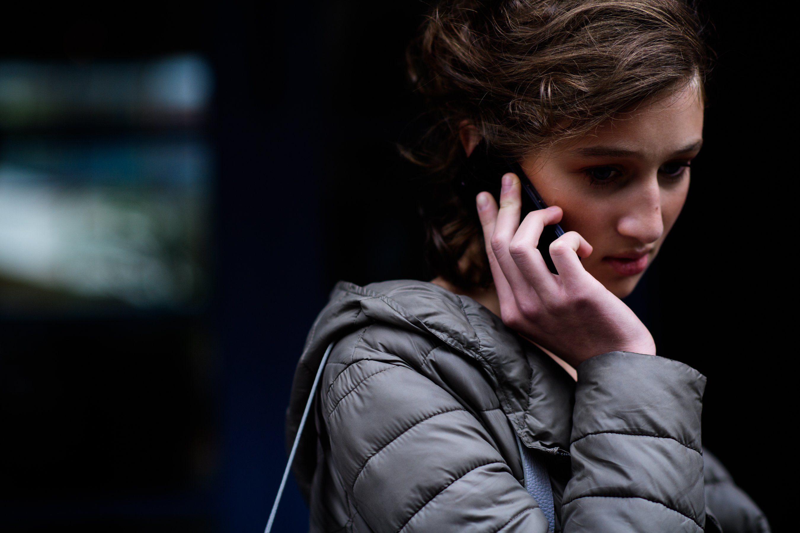Model wearing puffer jacket