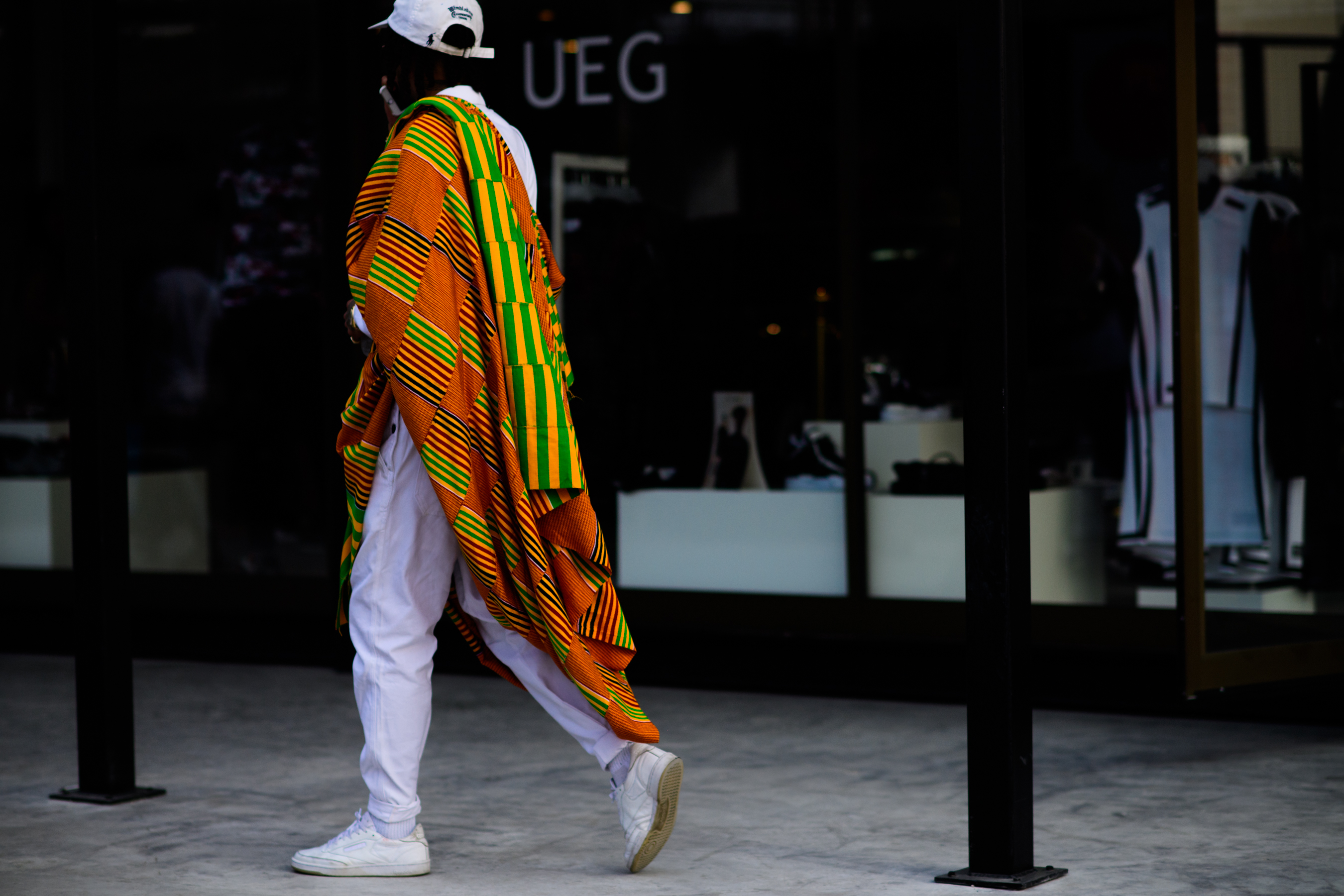 Man wearing total white