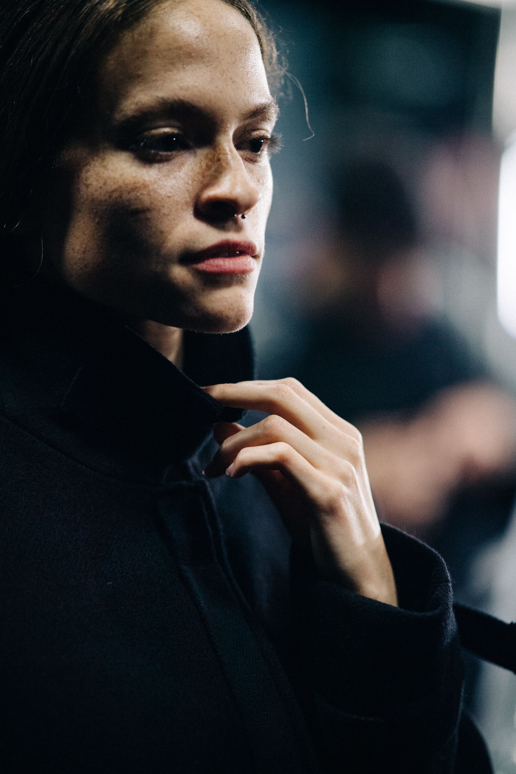 Model wearing black clothes
