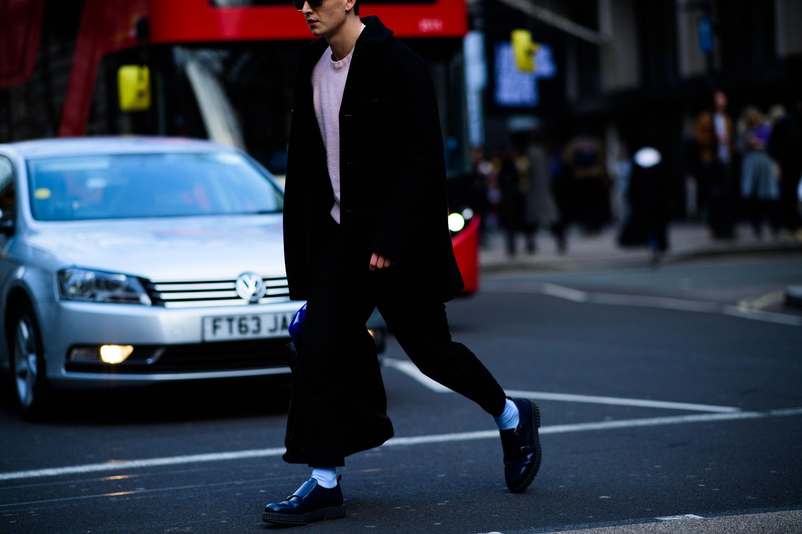 Man wearing Oxford shoes