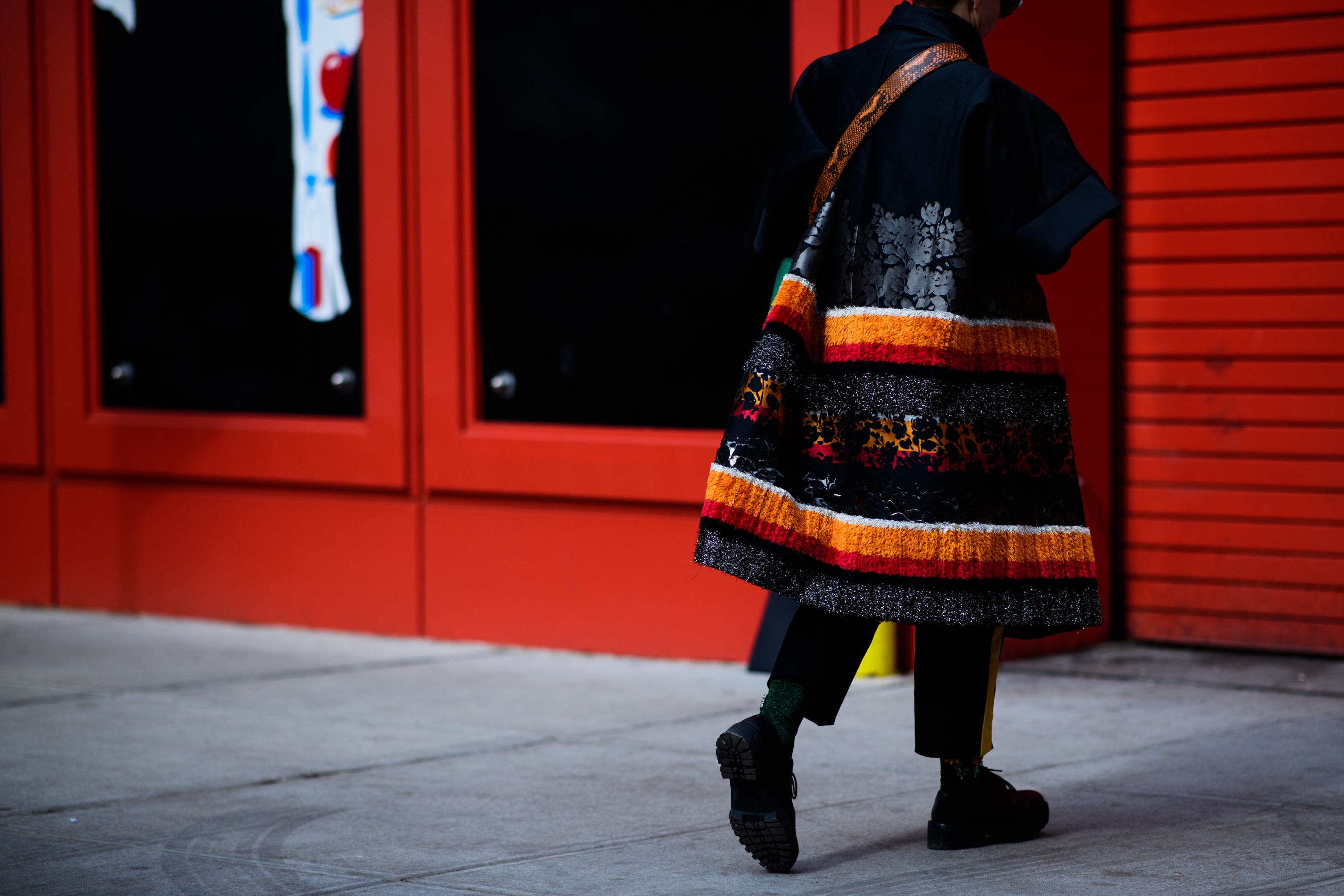 Woman wearing Ximena Kavalekas bag and Delpozo top