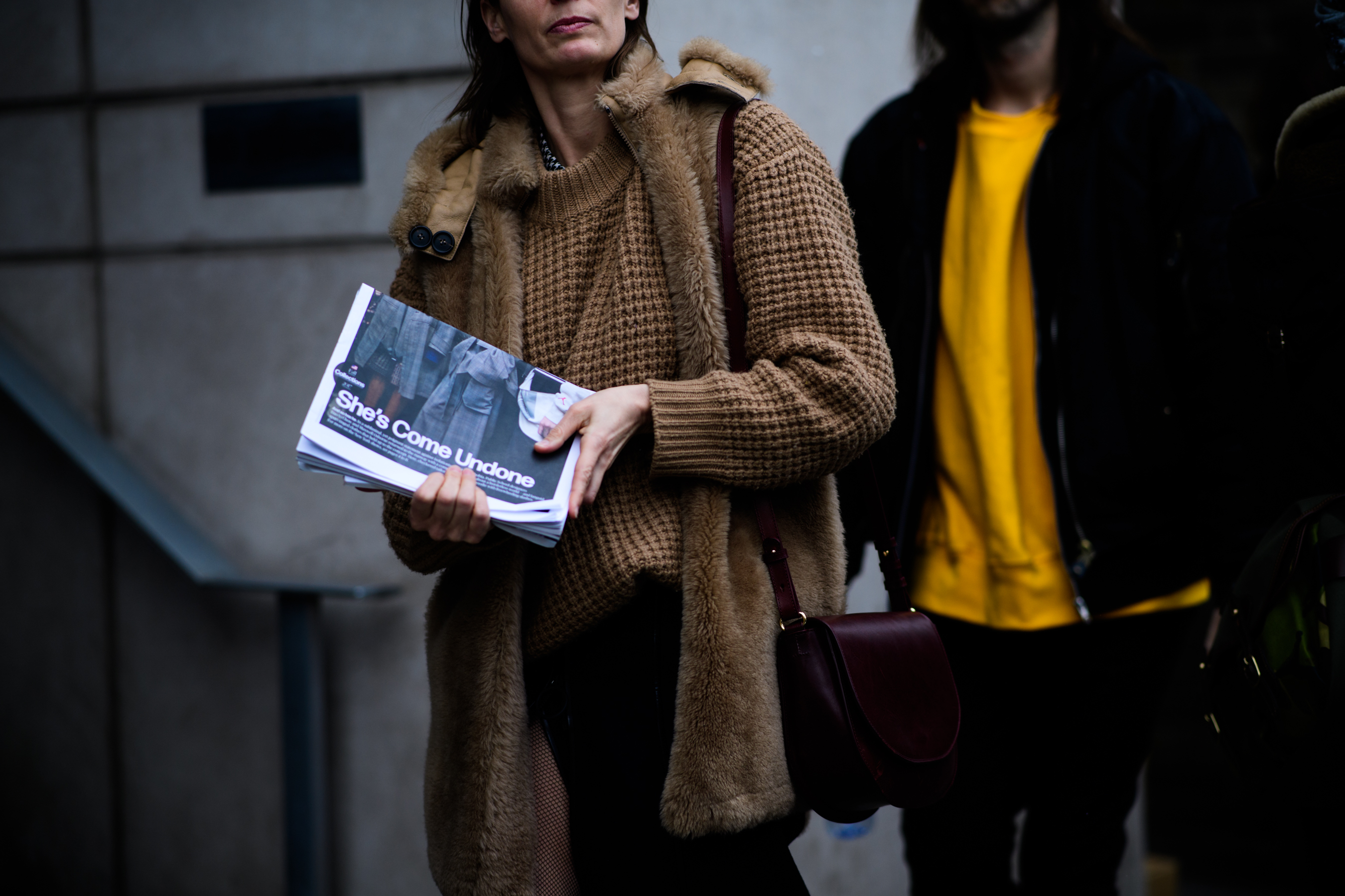 Woman wearing brown otufit