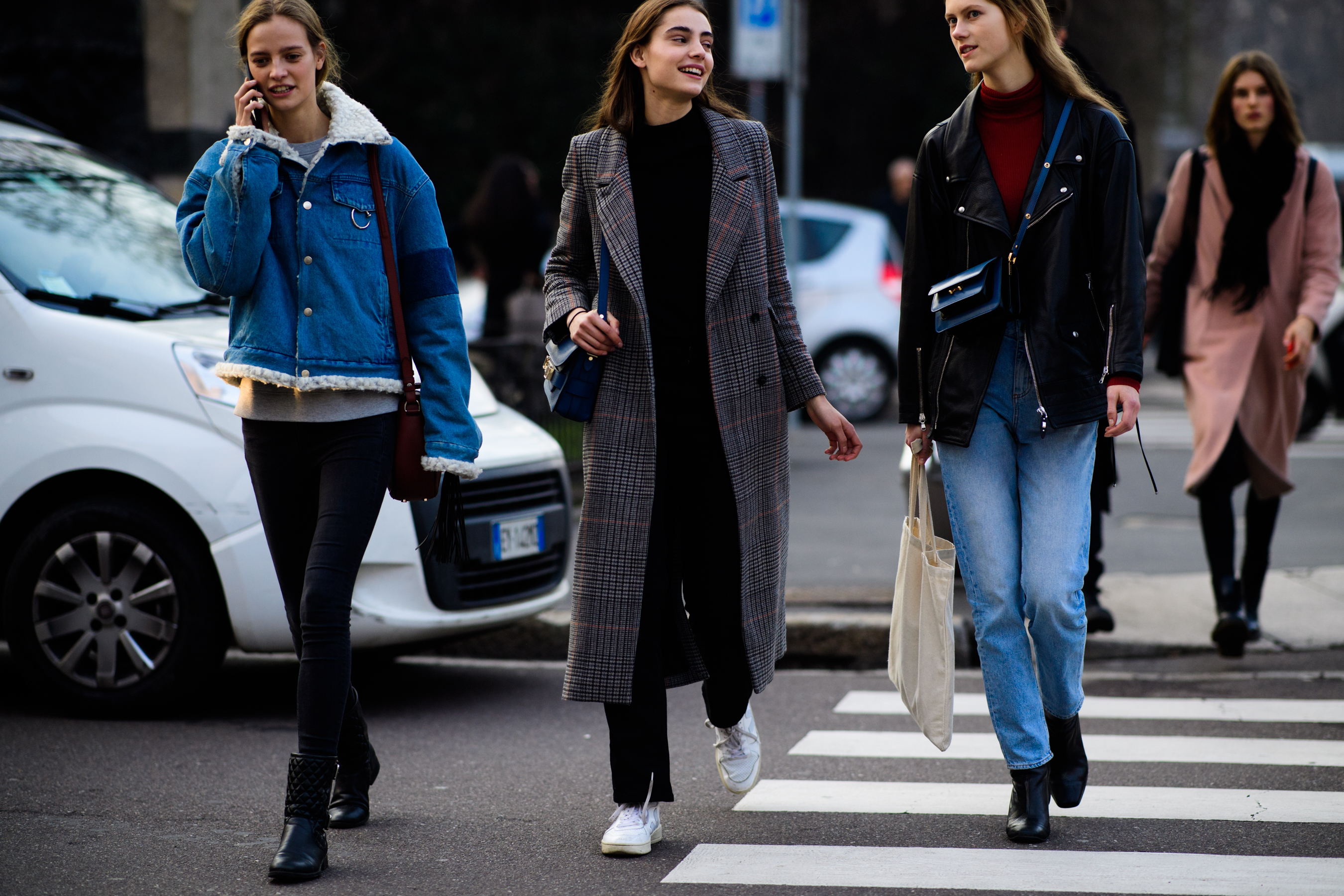 Ine Neefs, Romy Schönberger and Julie Hoomans