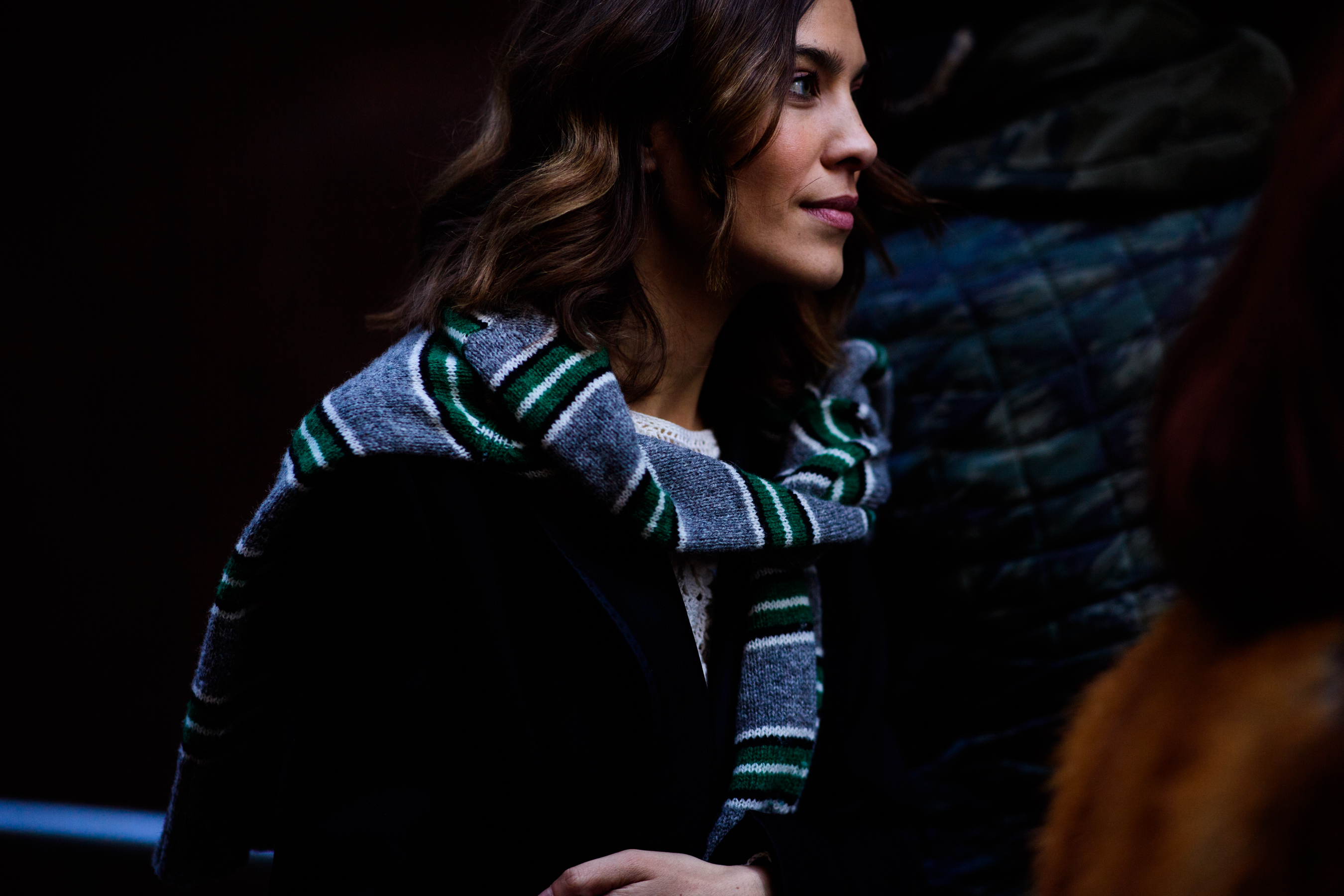 Woman wearing brown hair