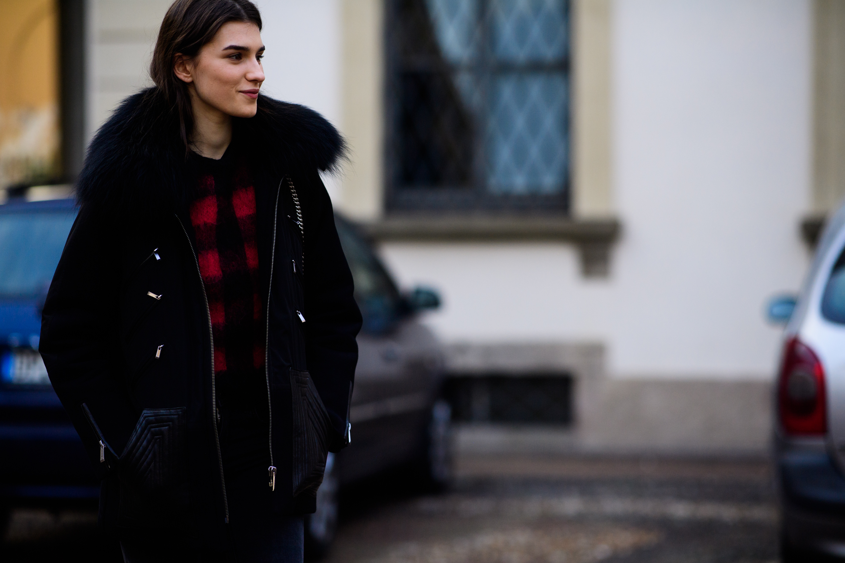 Woman wearing black clothes