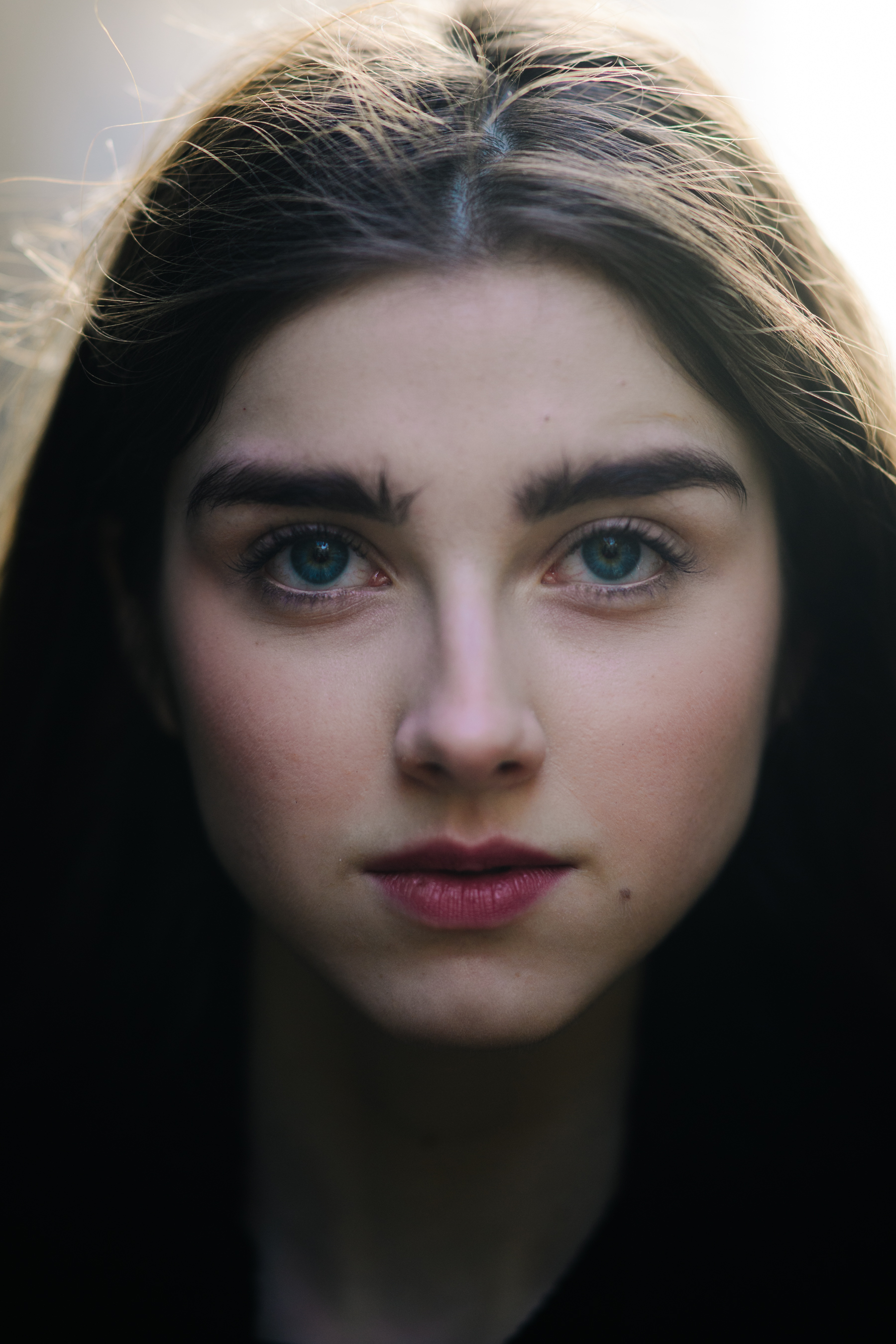 Portrait of a model with thick eyebrows