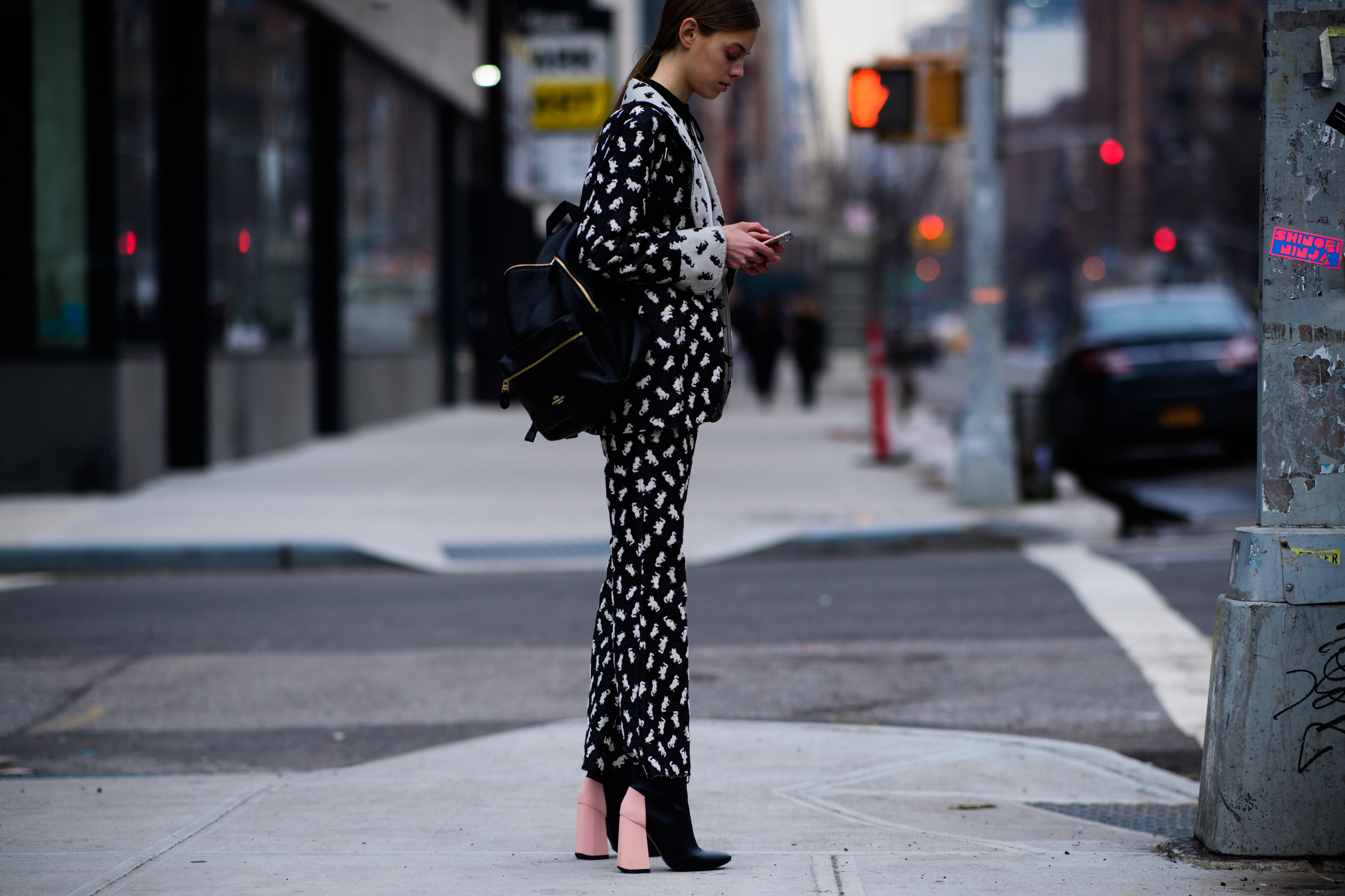 Woman wearing black and white clothes