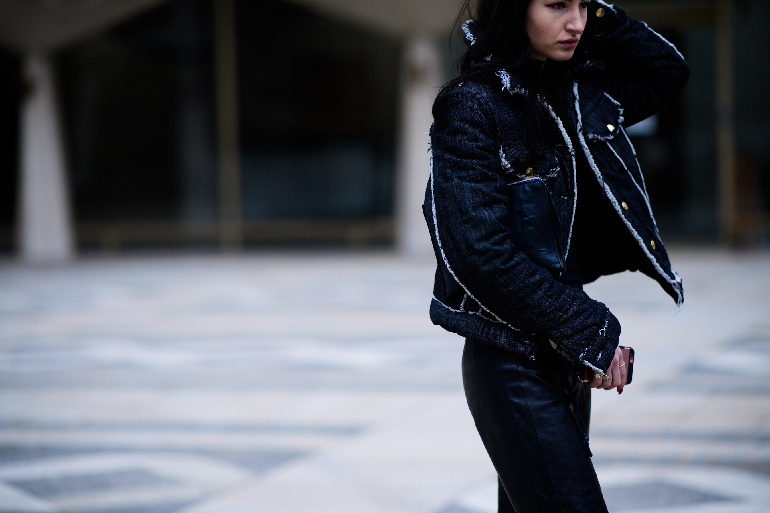 Woman wearing black clothes