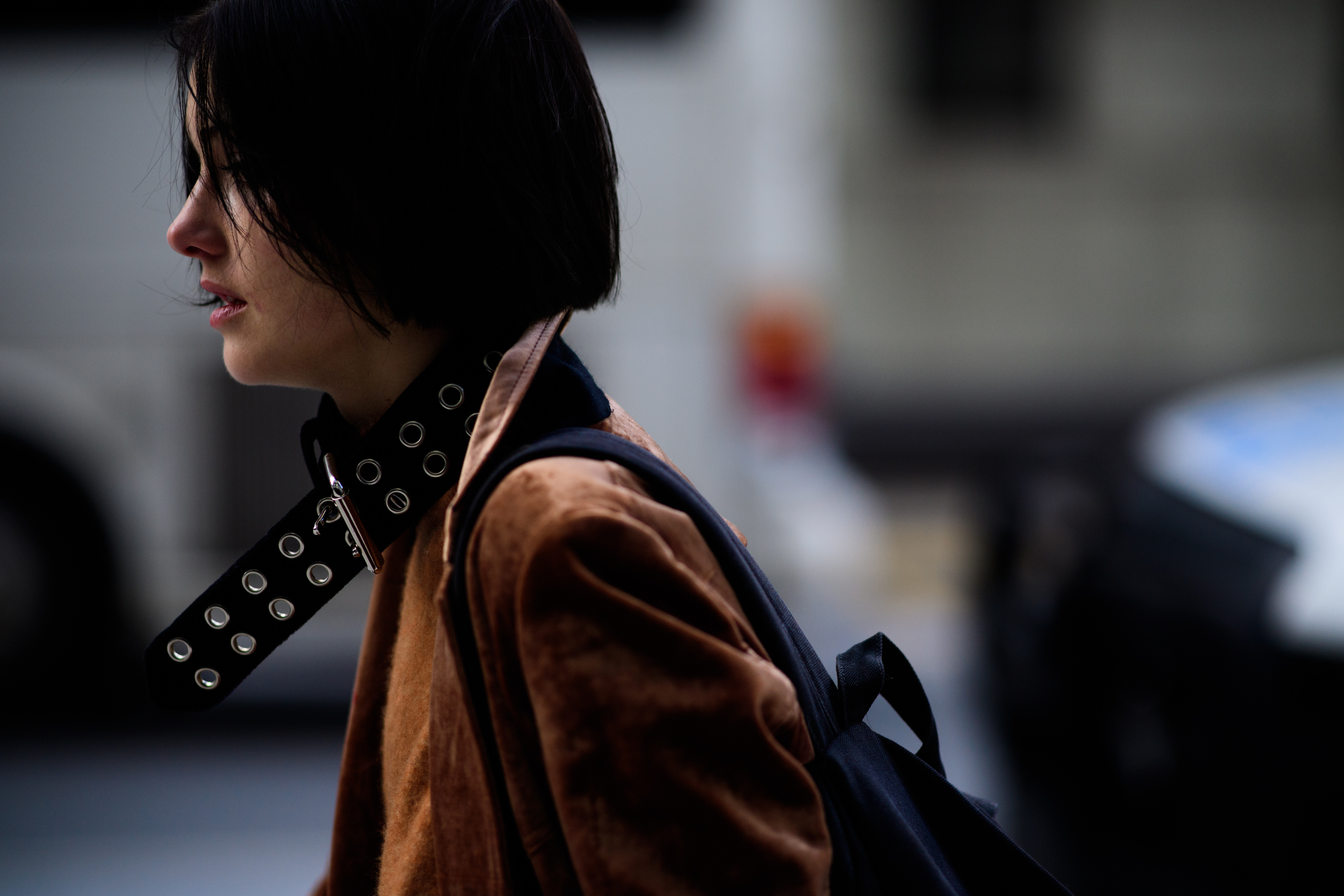 Model wearing belt on her neck