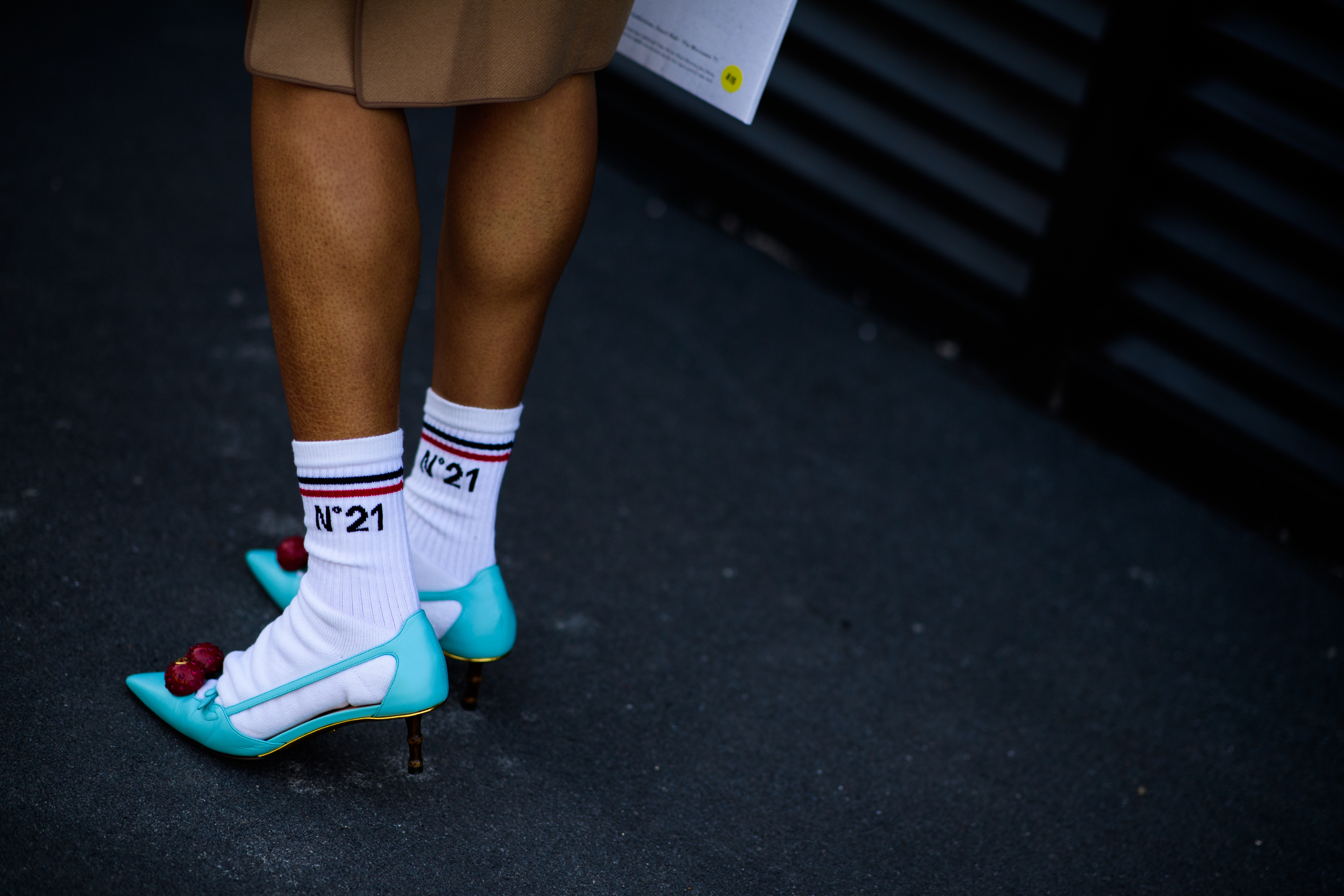 Woman wearing N21 socks
