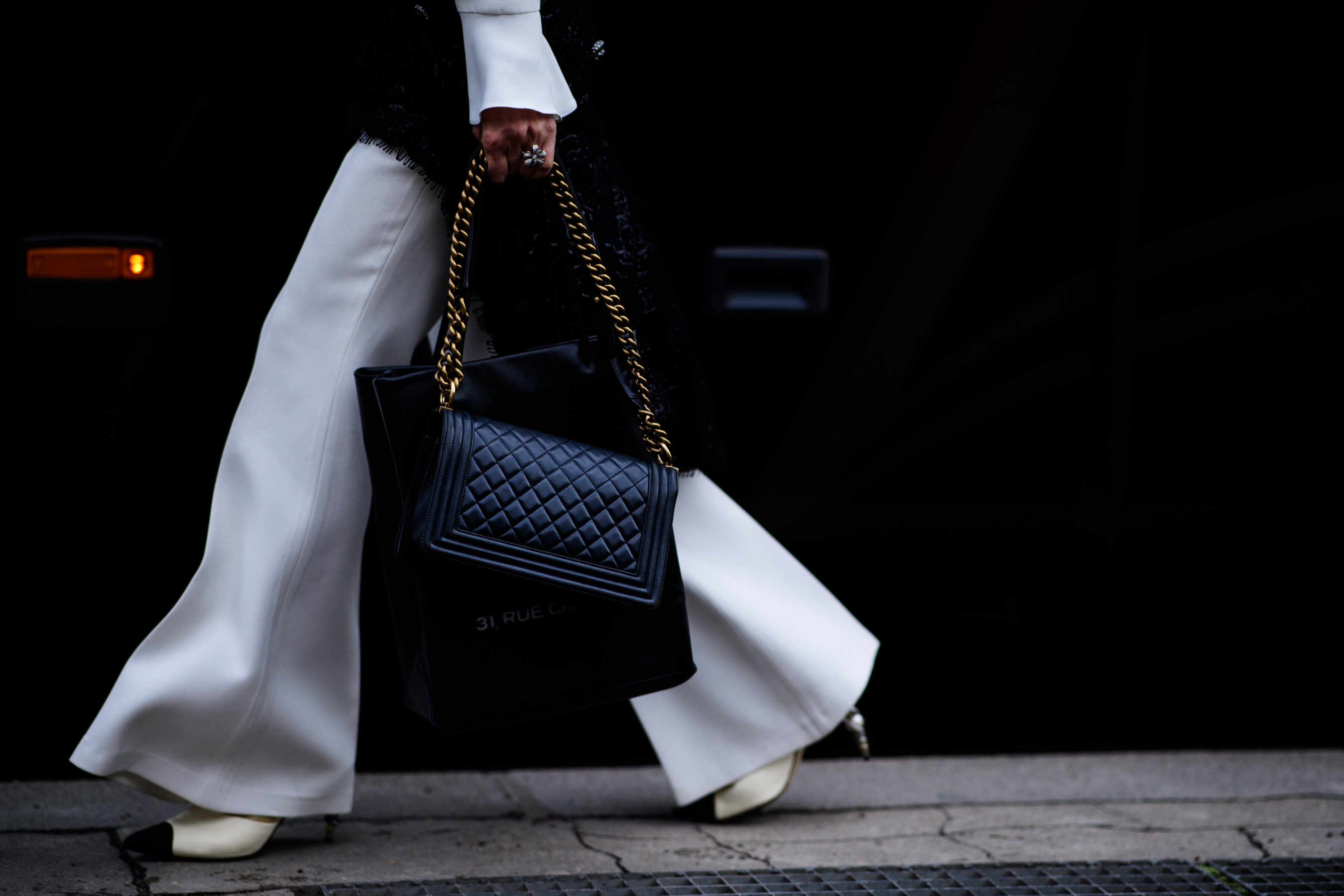 Woman wearing Chanel total look