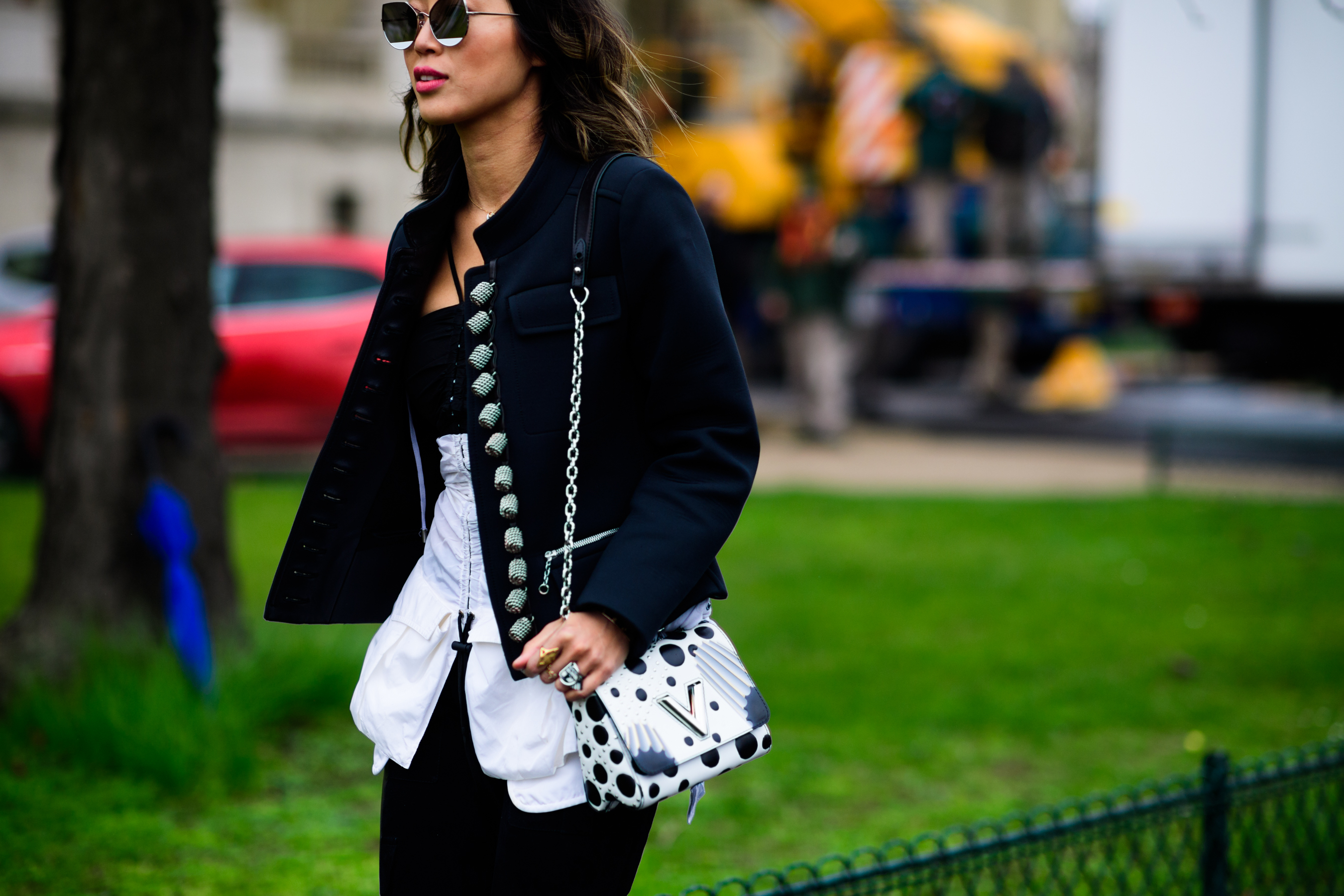 Blogger wearing Louis Vuitton shoulder bag