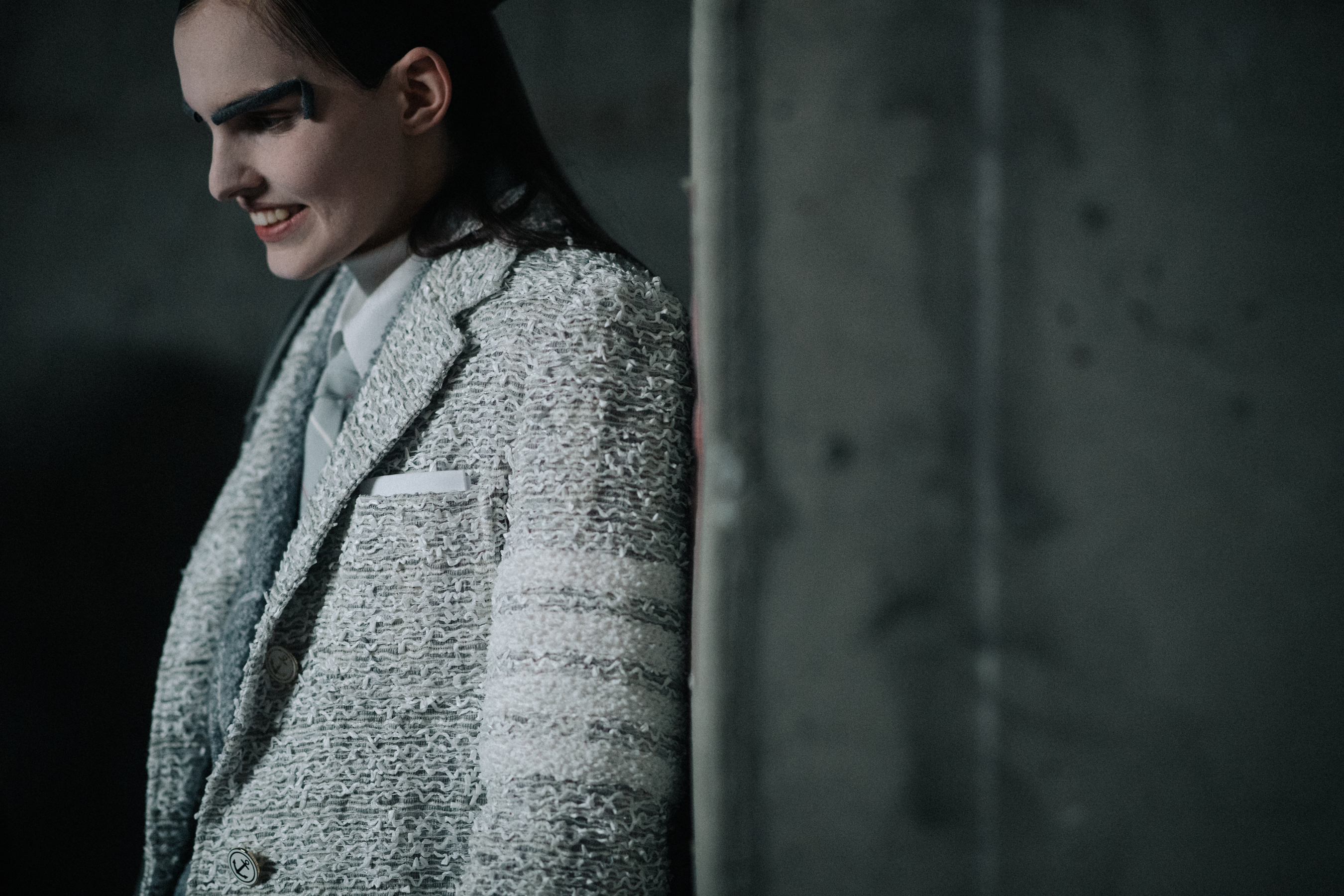 Lisa Verberght wering grey jacket