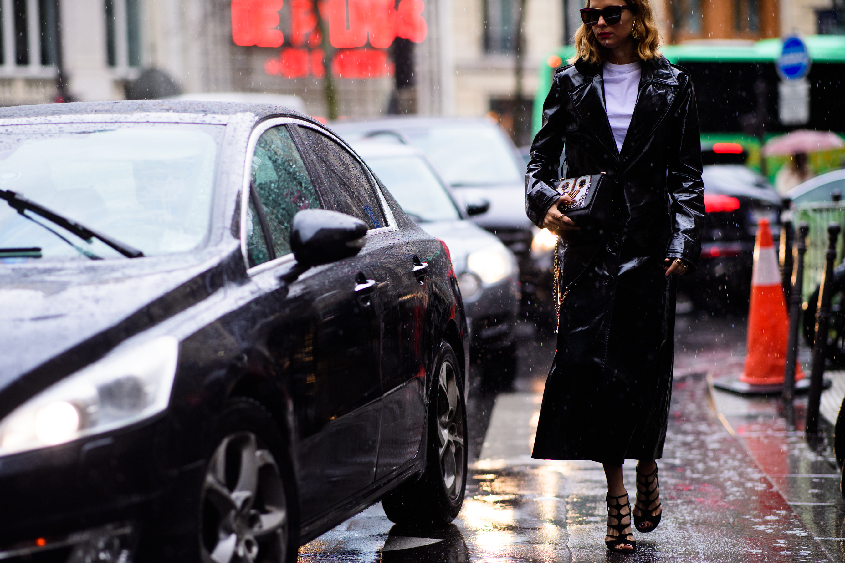 Argentinian blogger wearing leather coat