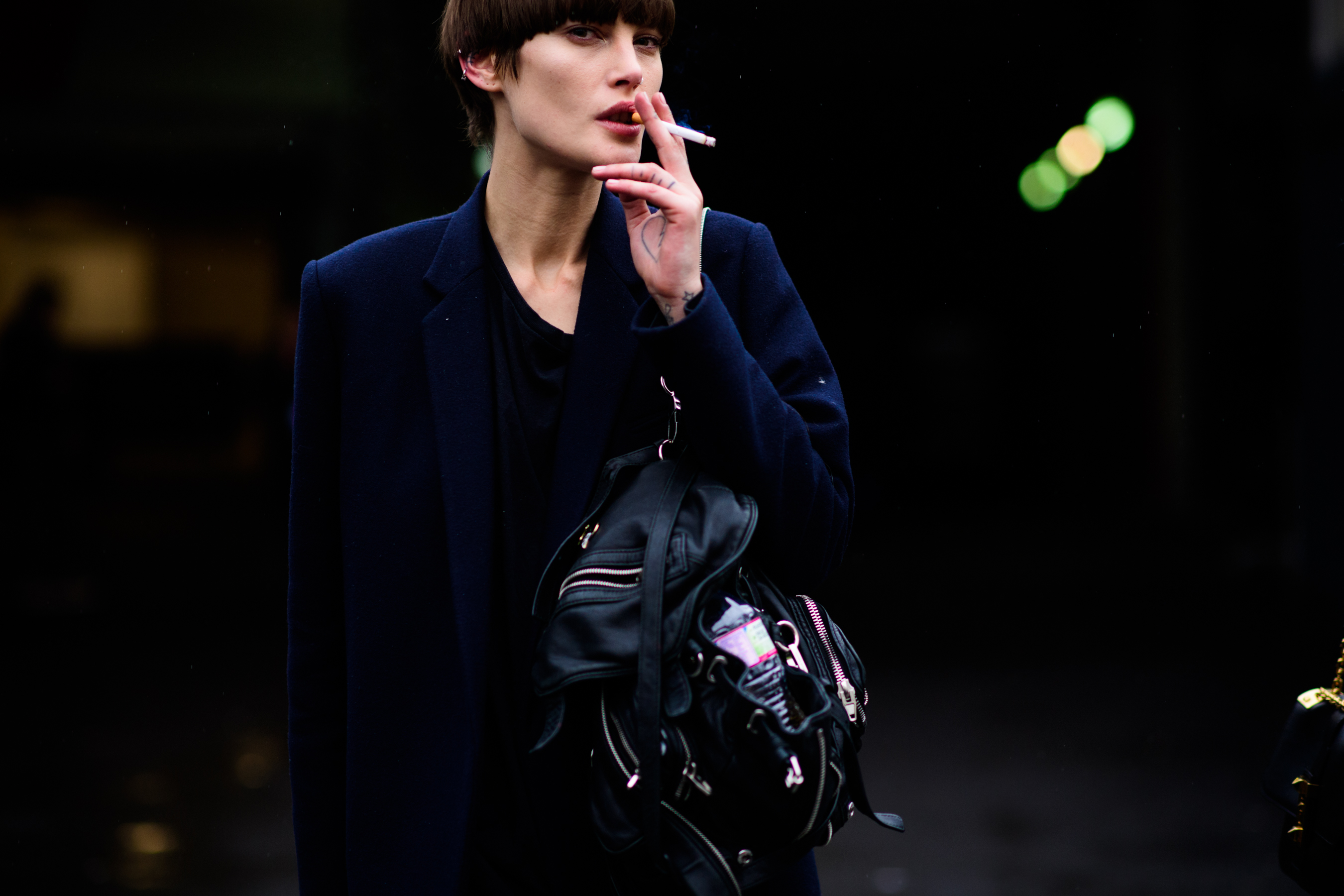 Australian top model smoking after the show