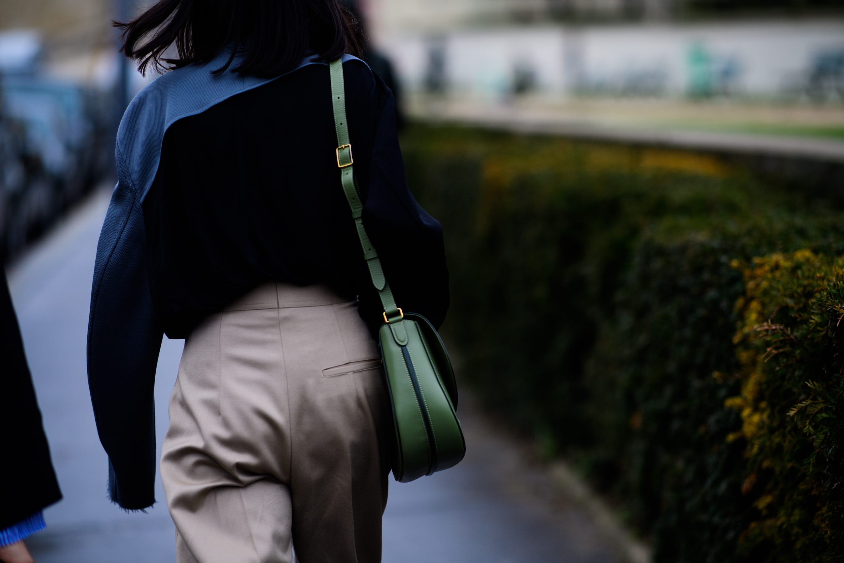 Japanese VOGUE editor wearing green bag