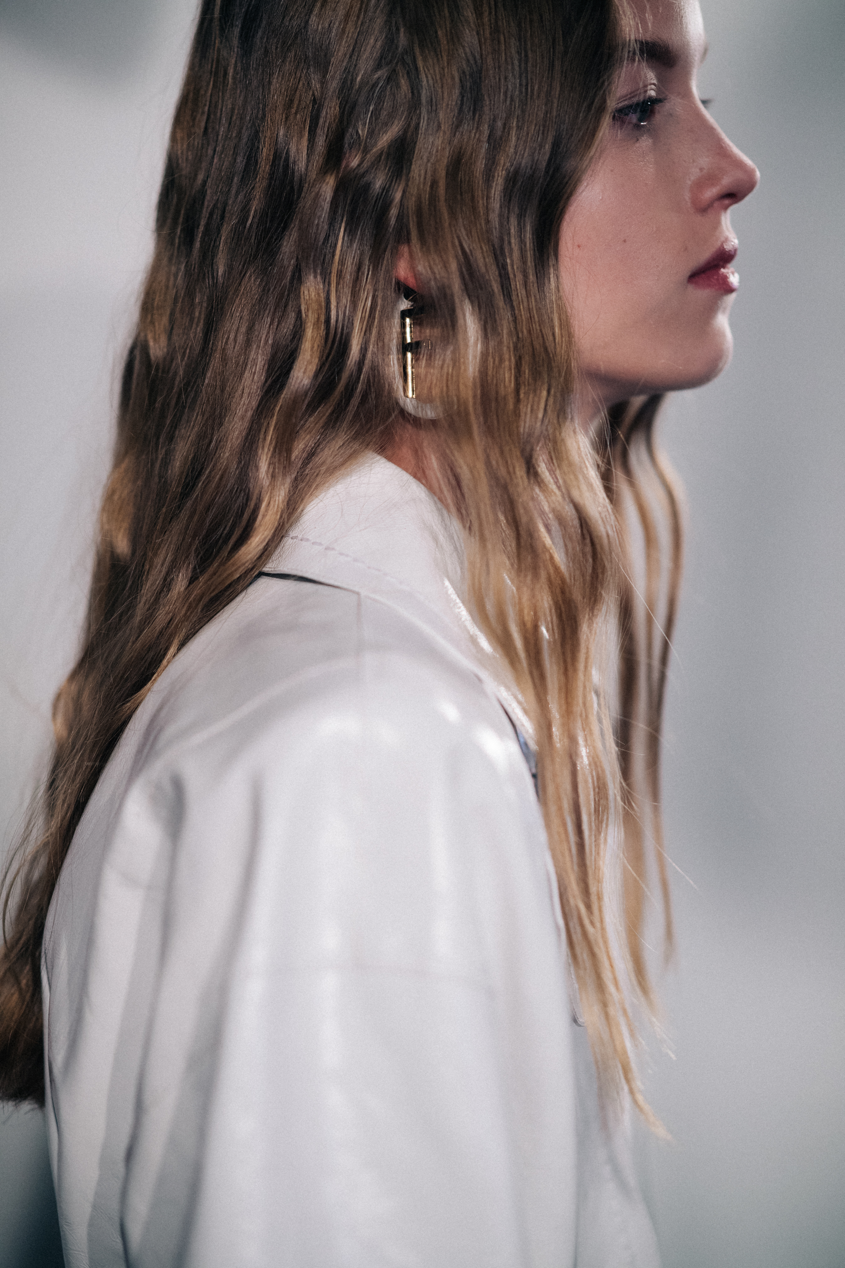 Model Laurijn Bijnen wearing white
