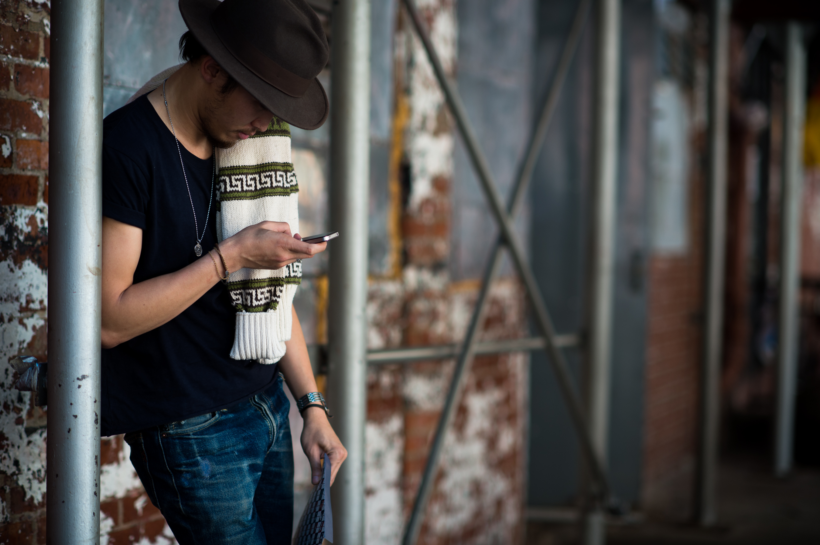 Man wearing brown hat