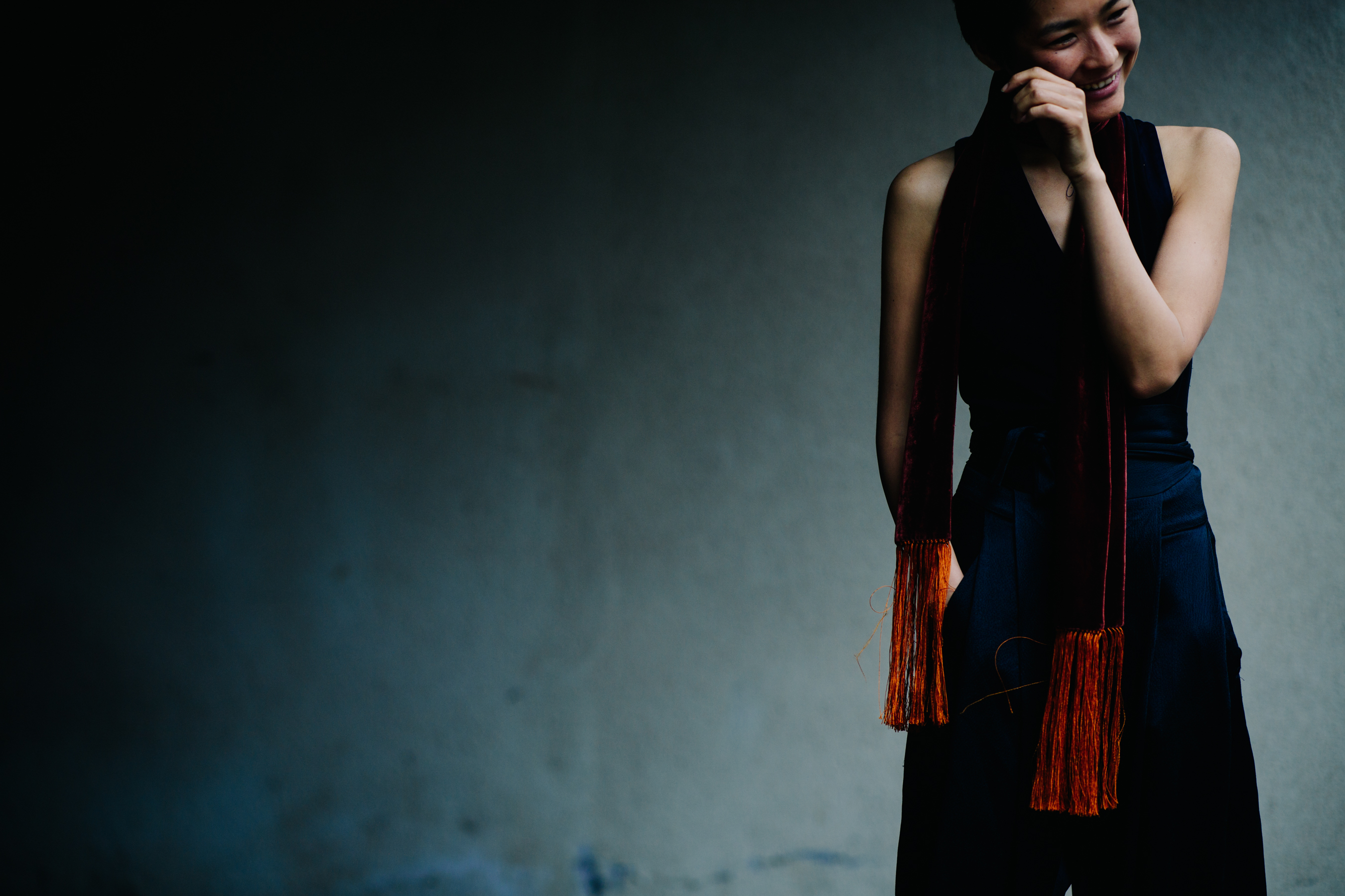 Blogger wearing an orange scarf