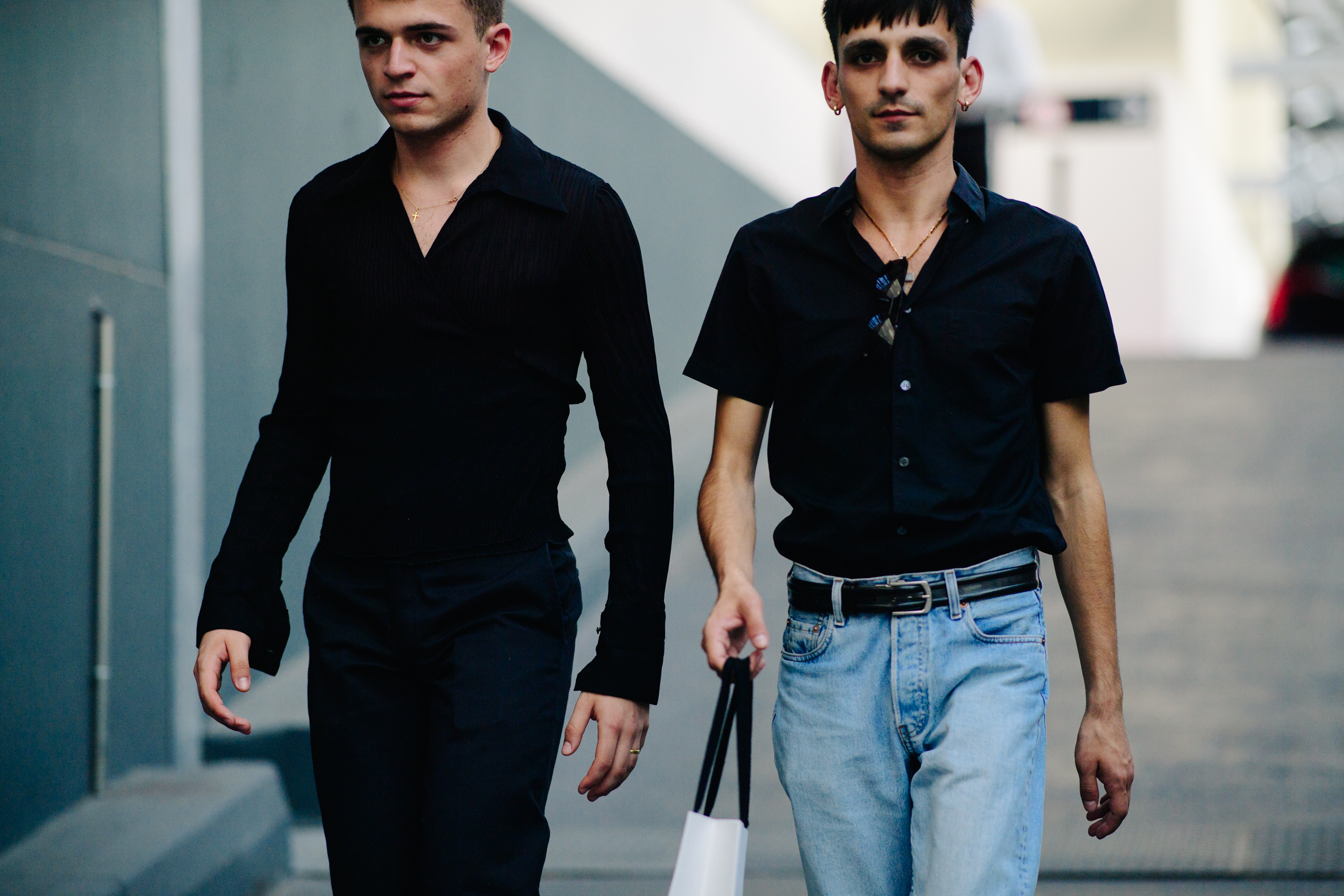 Fashion editor wearing a black shirt