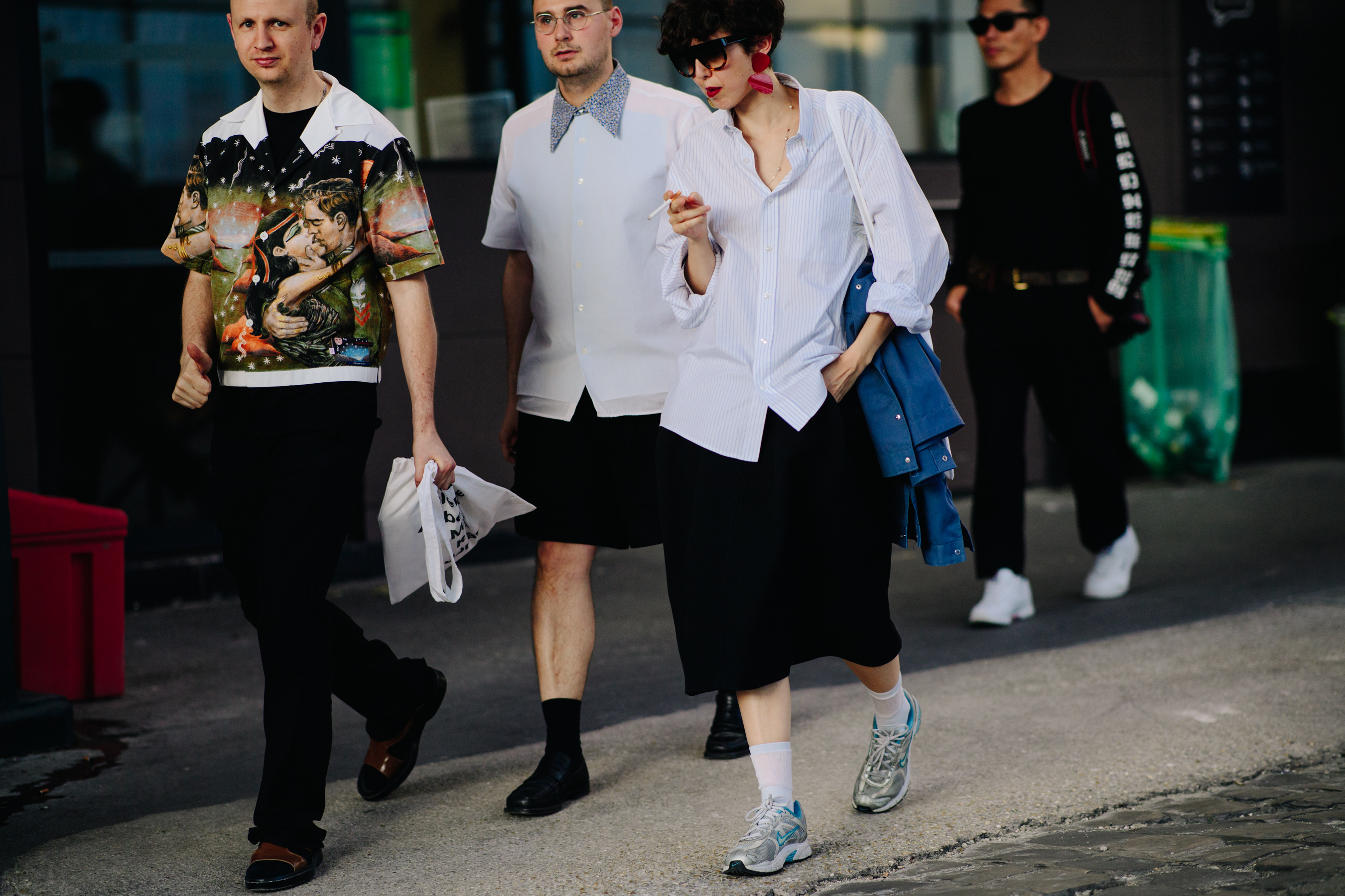 Woman wearing Nike grey sneakers