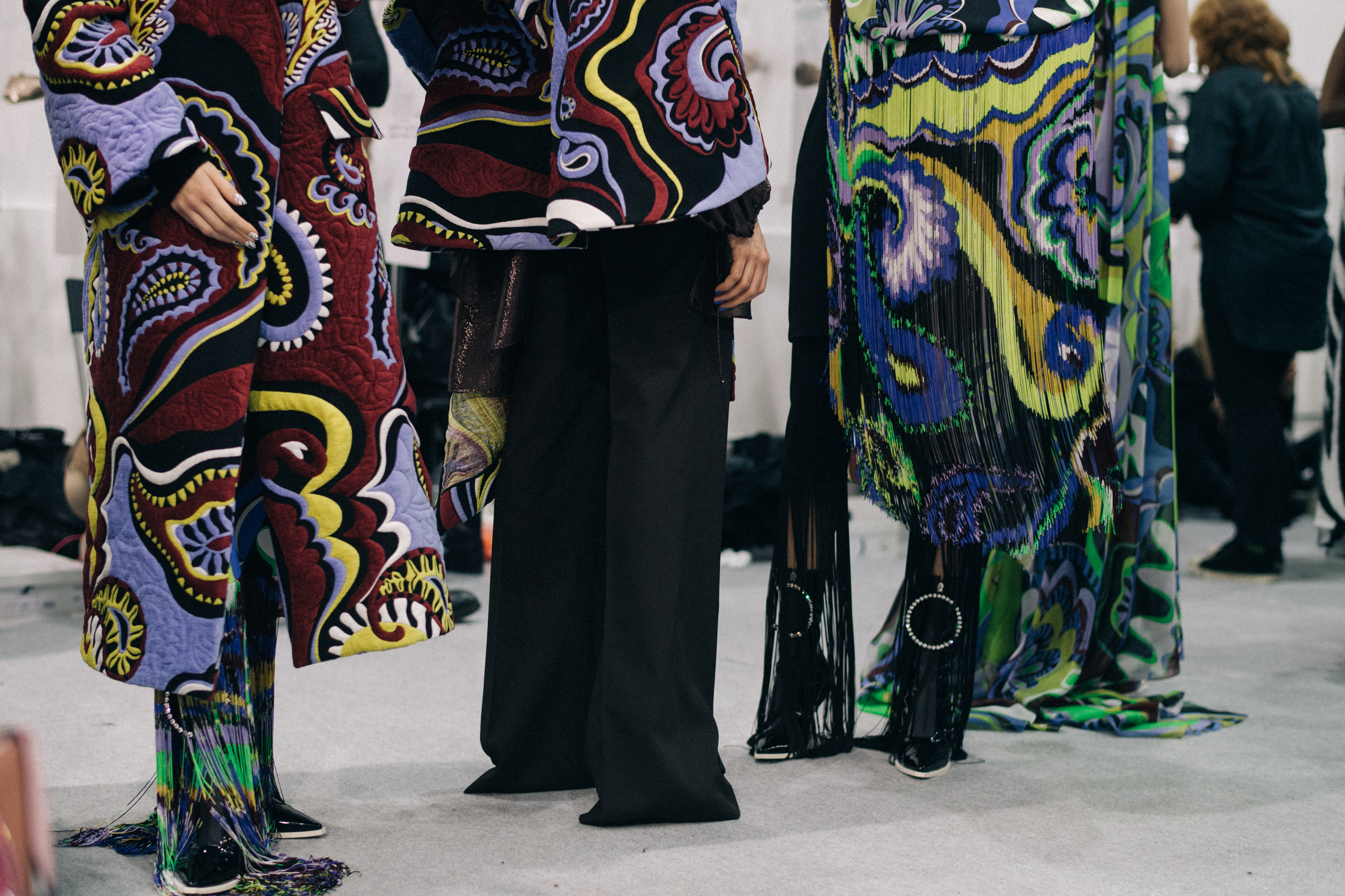Several female models before Pucci