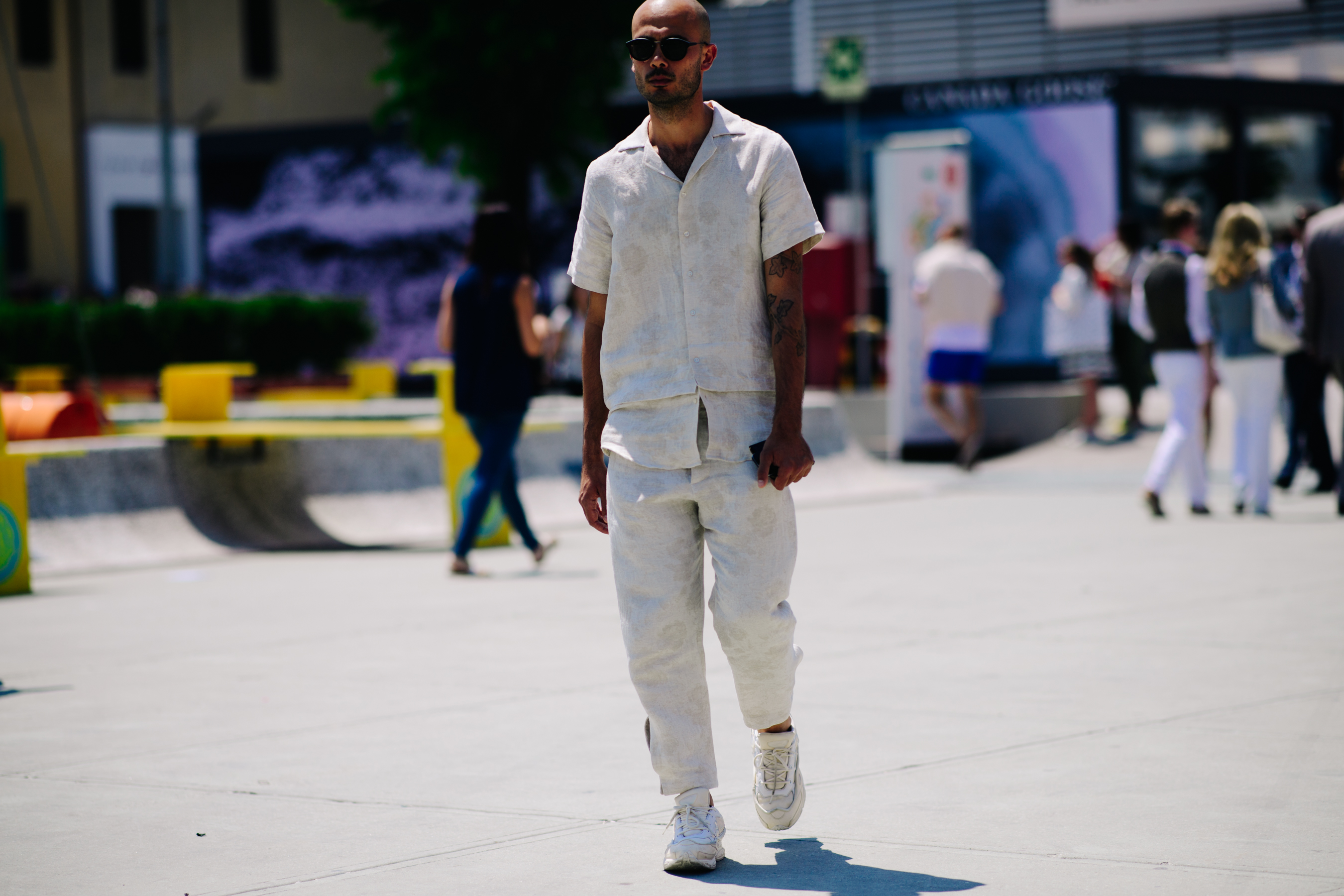 Man wearing a flower print look