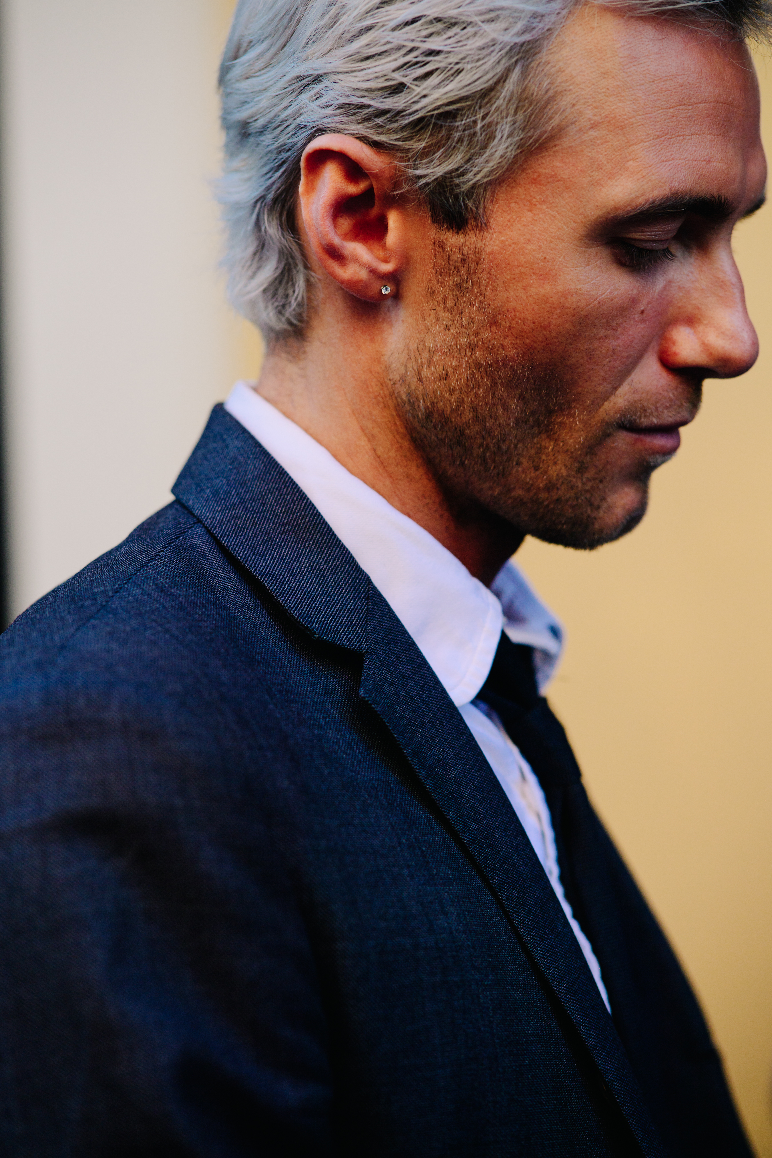 Man wearing a grey cotton jacket