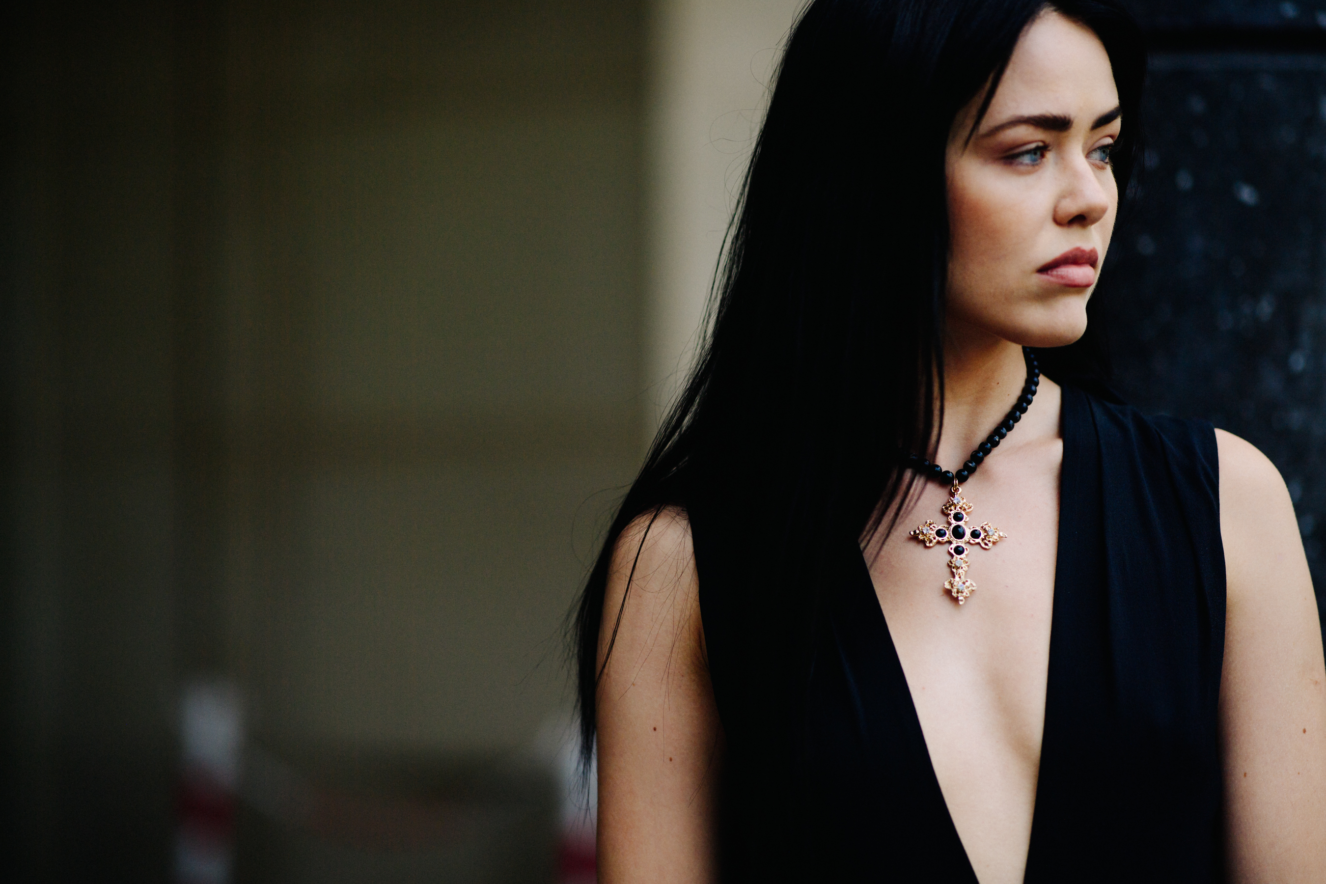 Russian woman wearing a golden cross