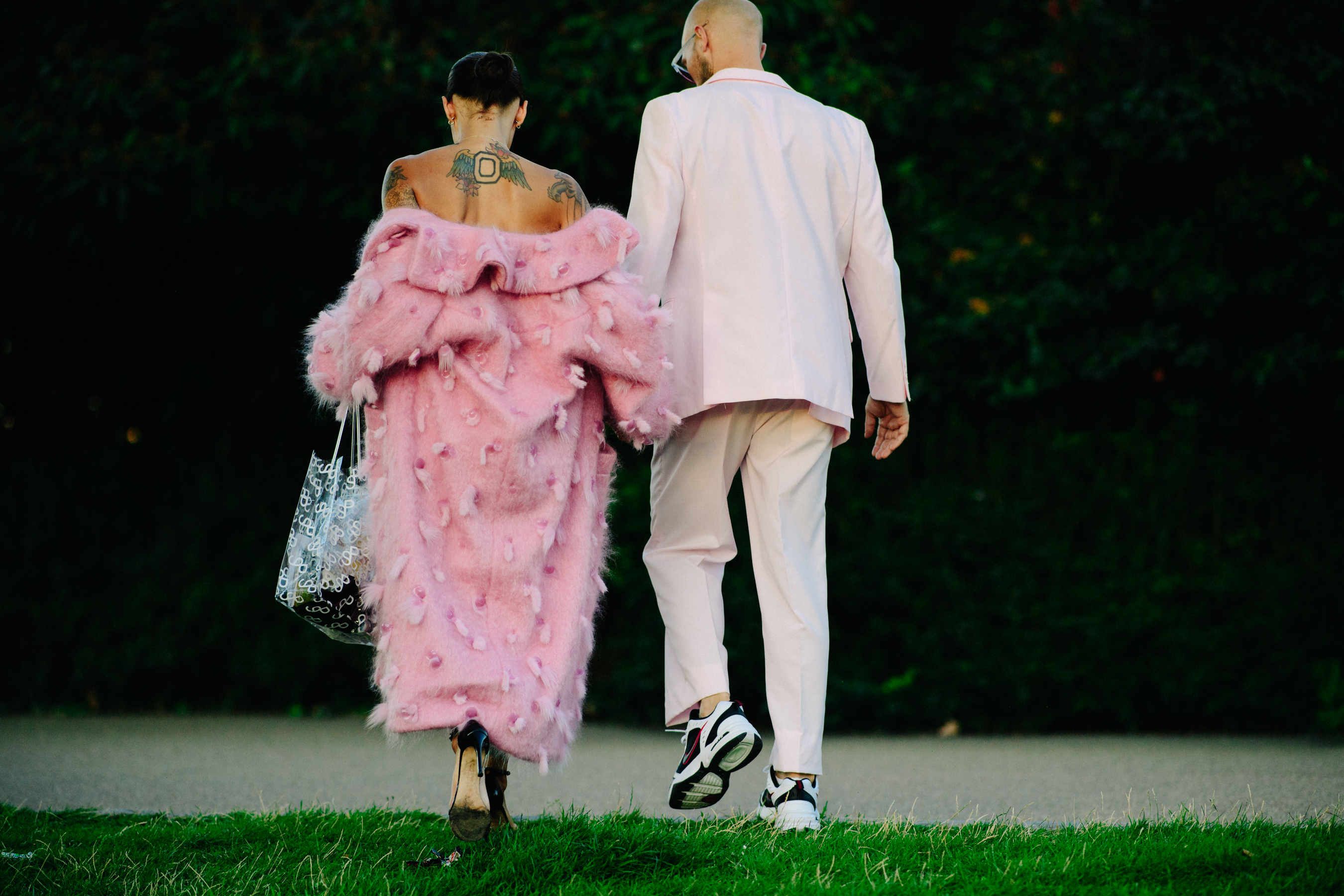 Editor with a girl wearing all pink