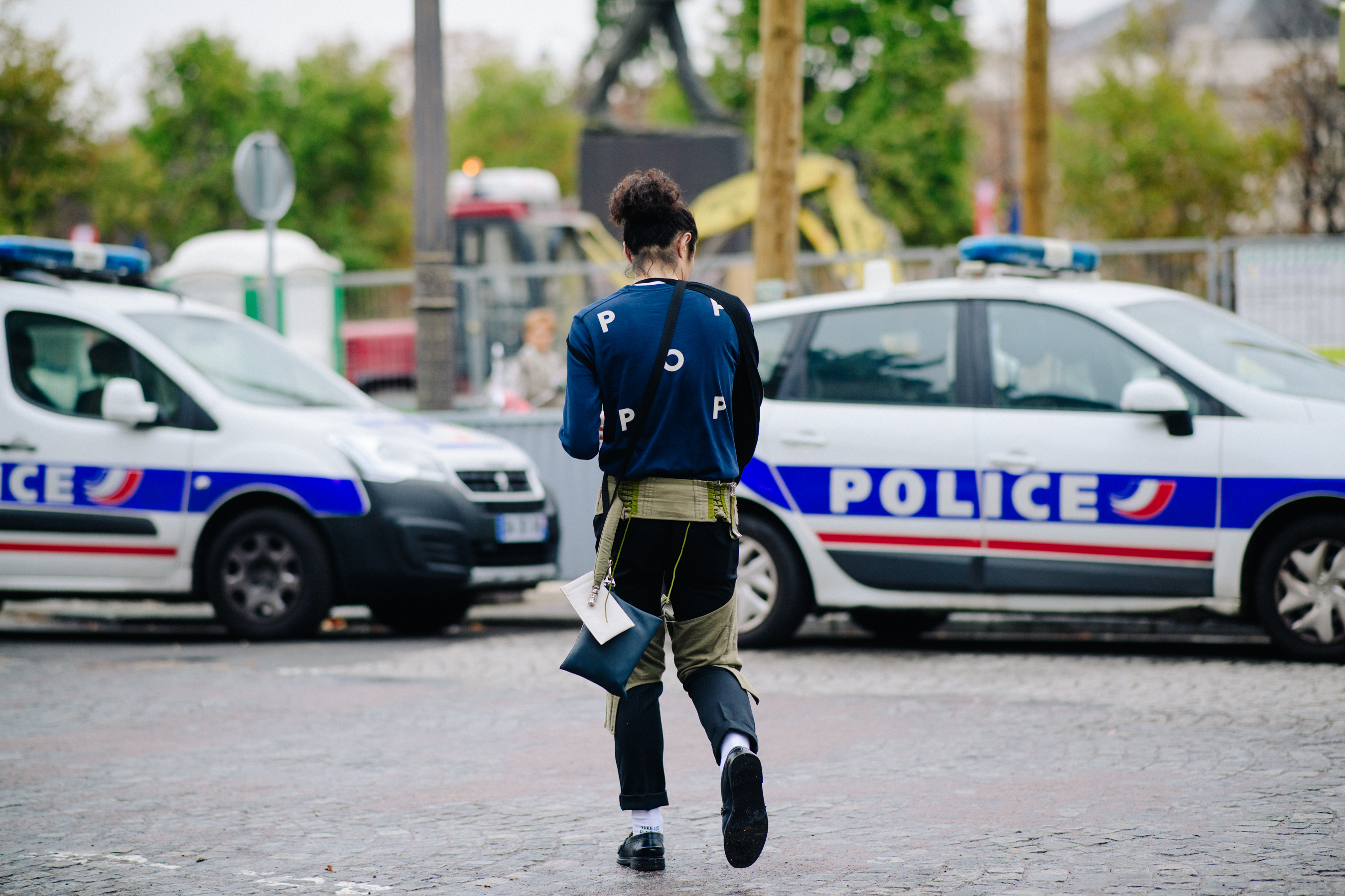 Blogger wearing cool clothes