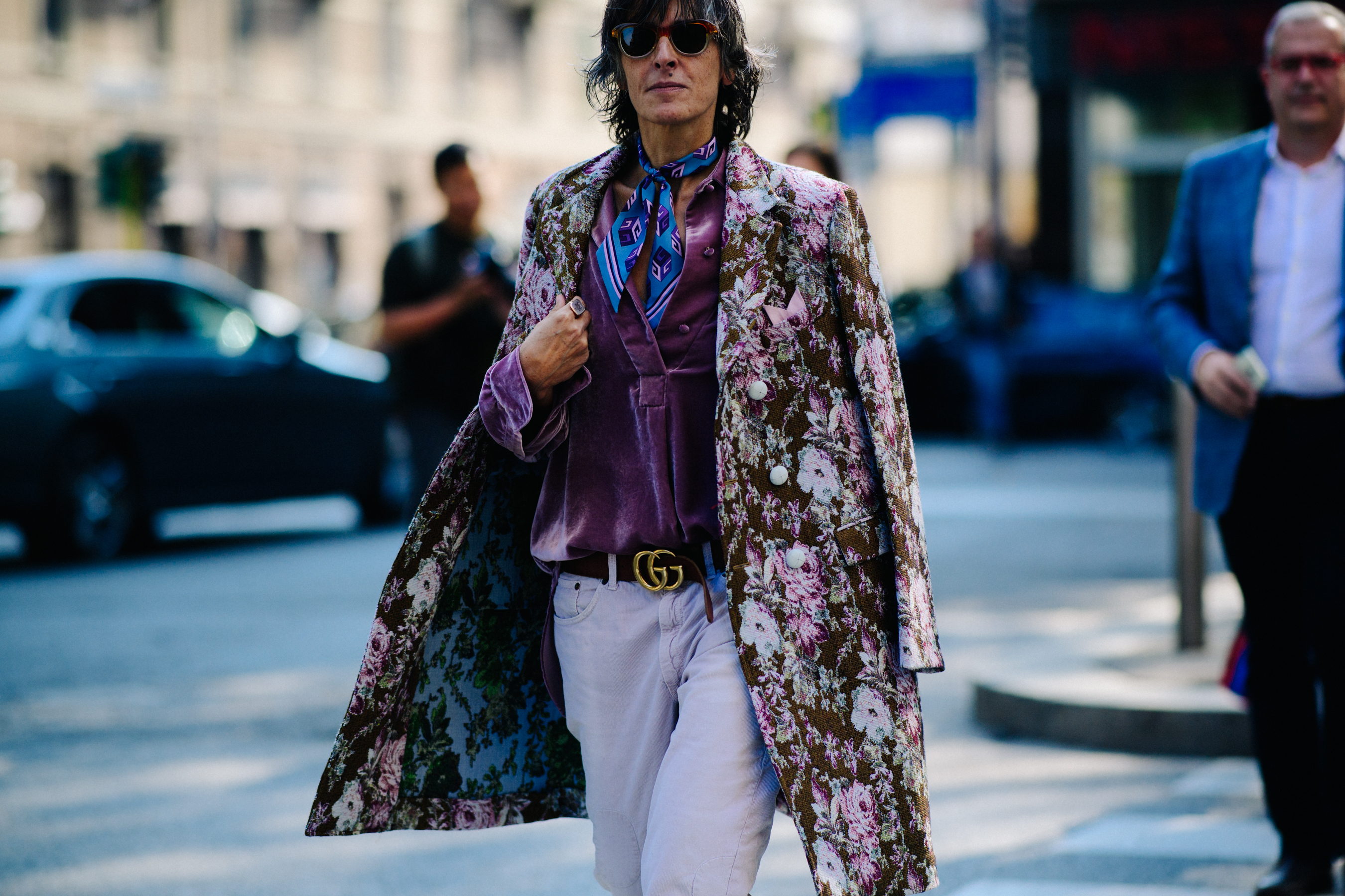 Italian woman wearing Gucci belt