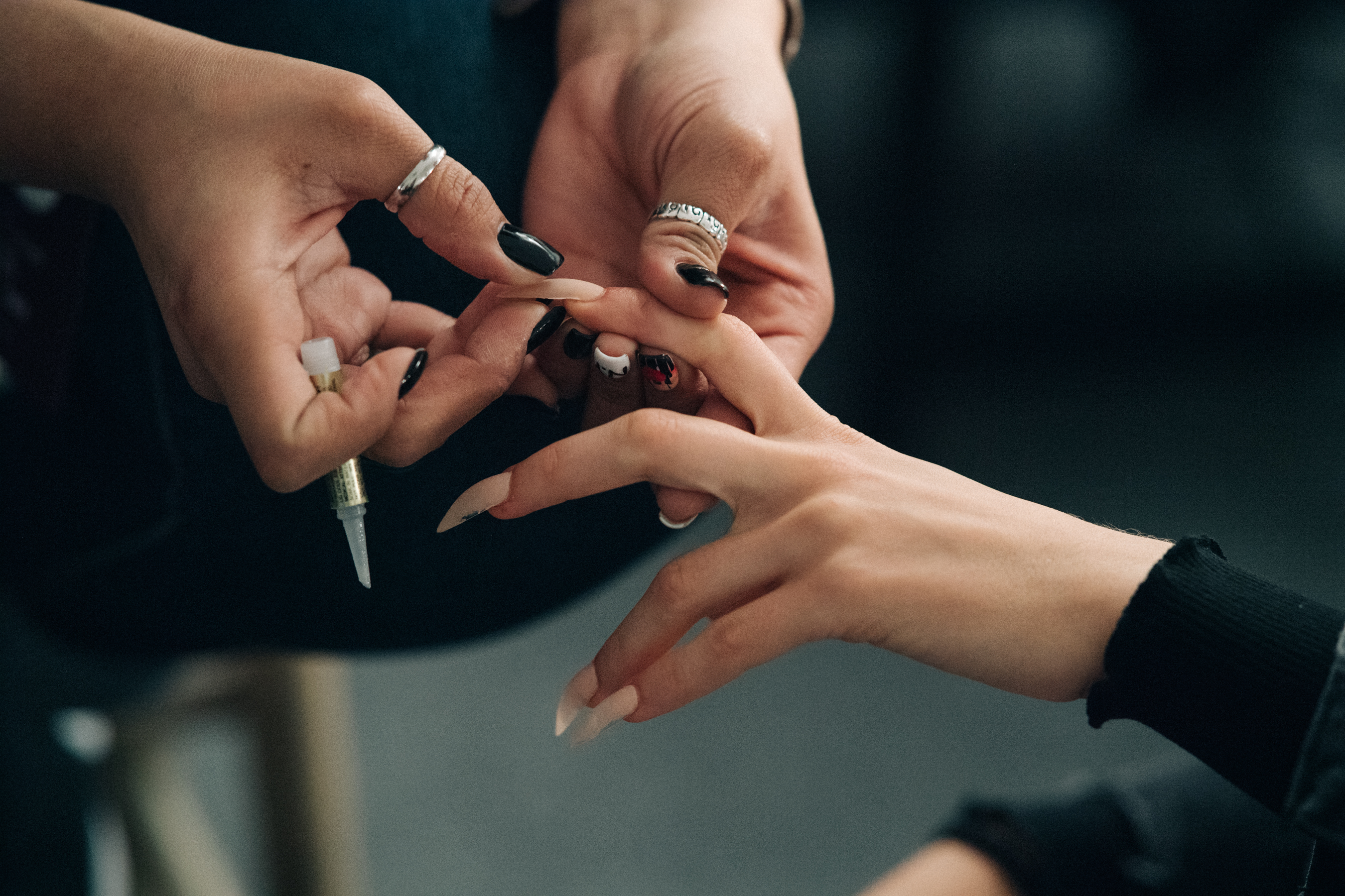 Model with long nails
