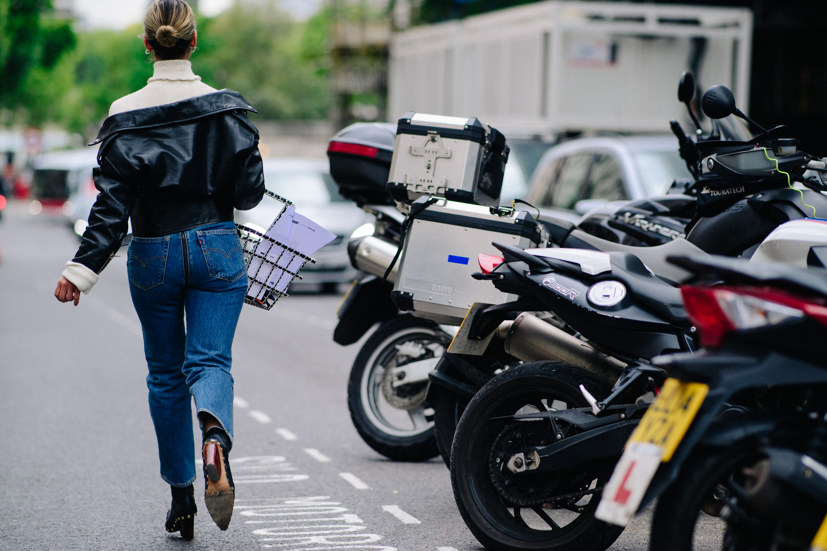 Norwegian blogger wearing Levi's x Vetements