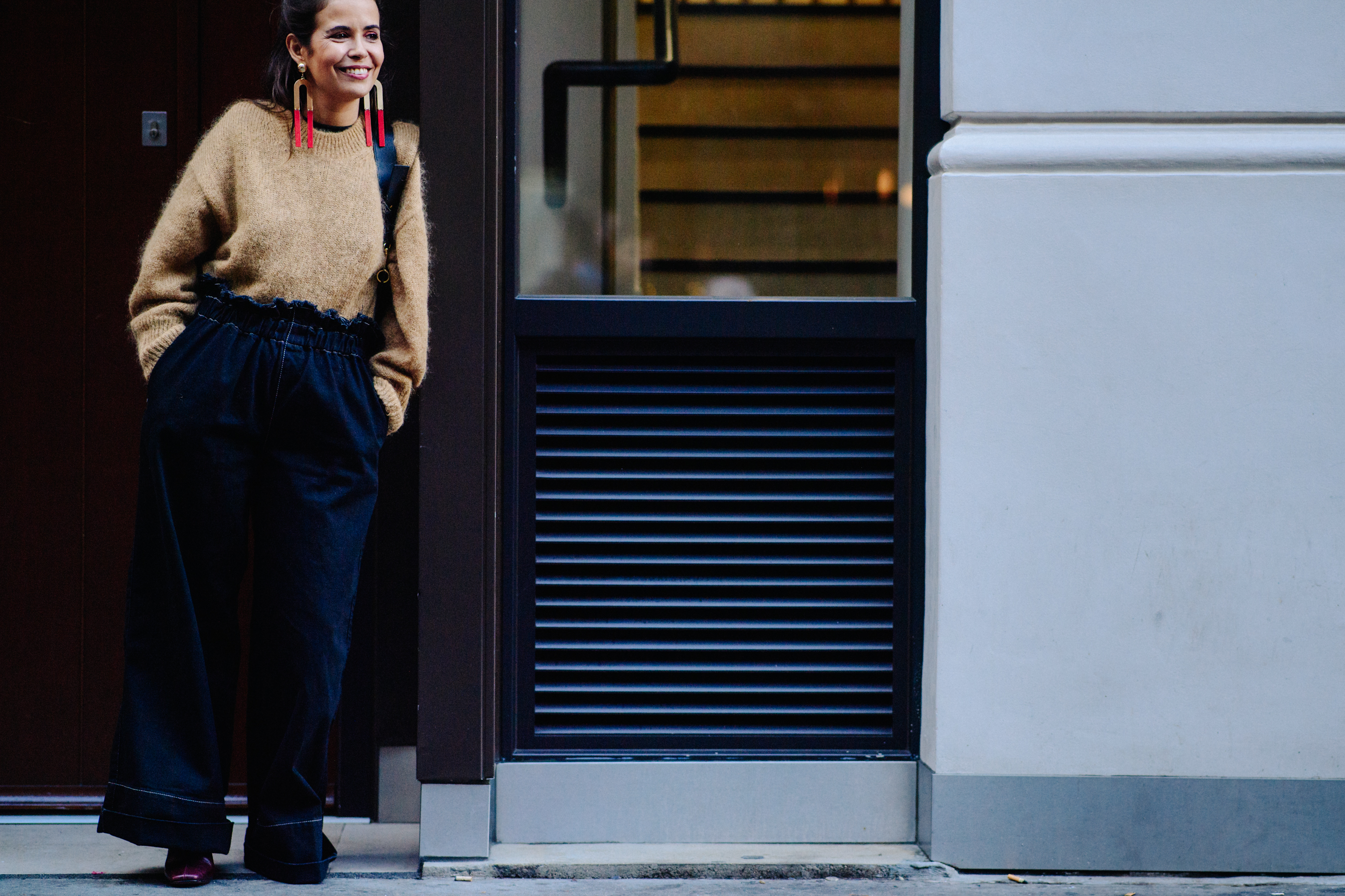 Collage vintage blogger wearing lama sweater