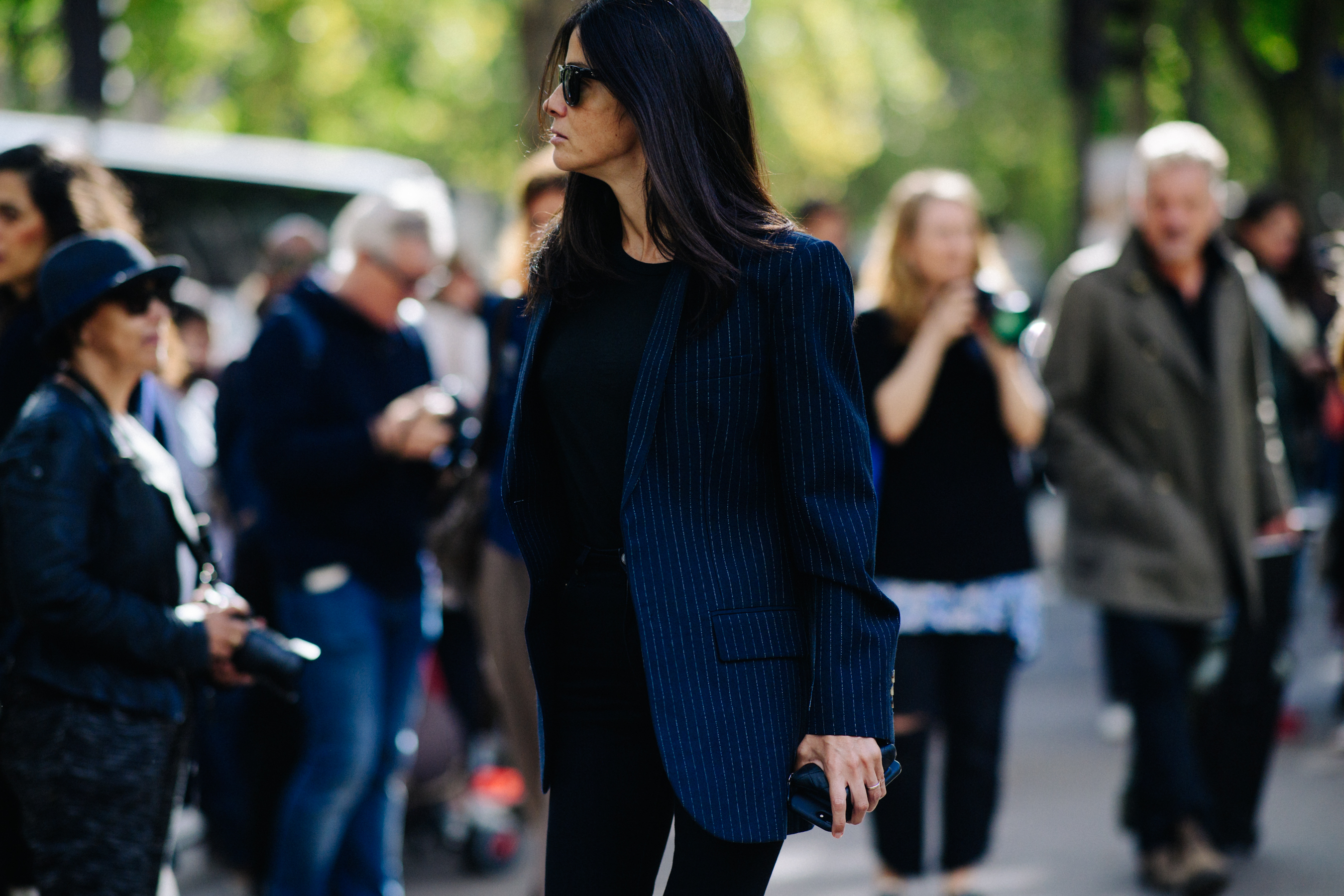 Woman wearing dark blue blazer
