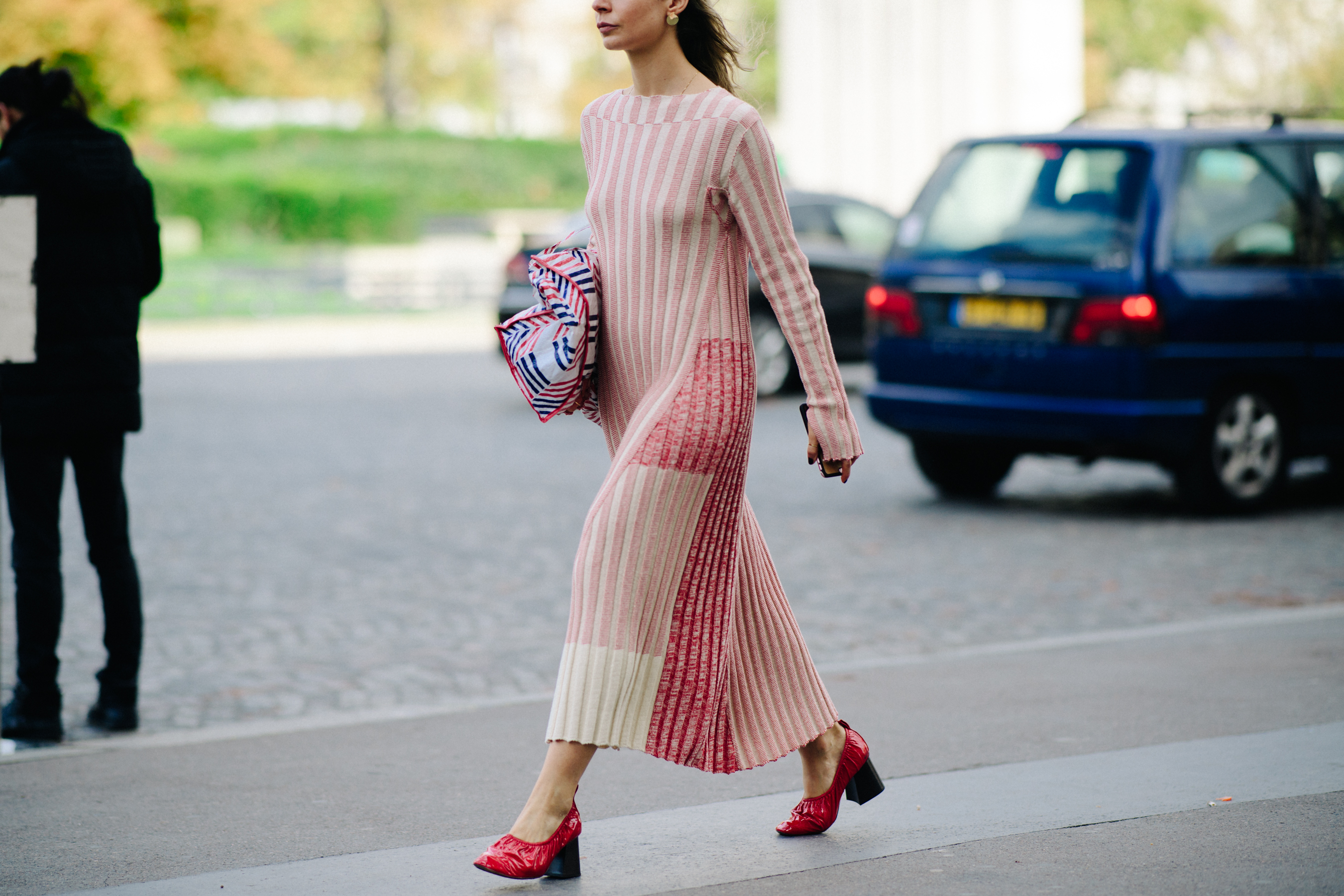 Norwegian blogger wearing pink dress
