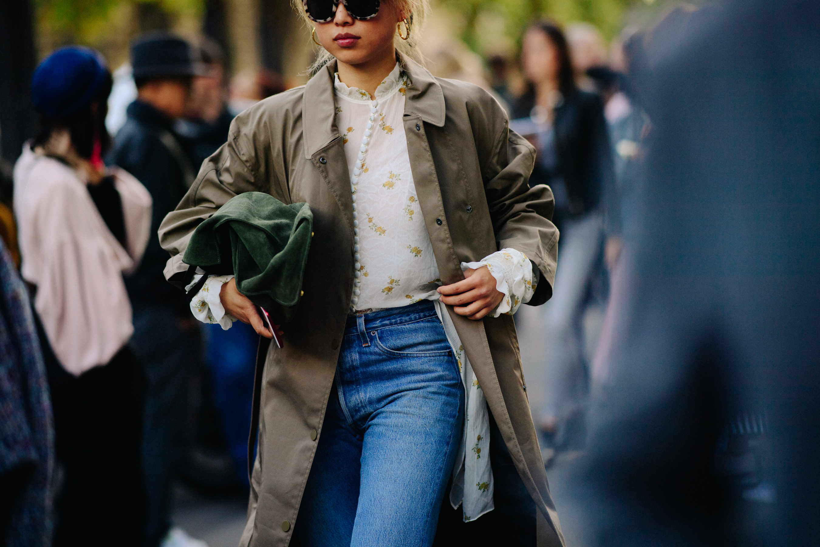 Blogger wearing beige coat