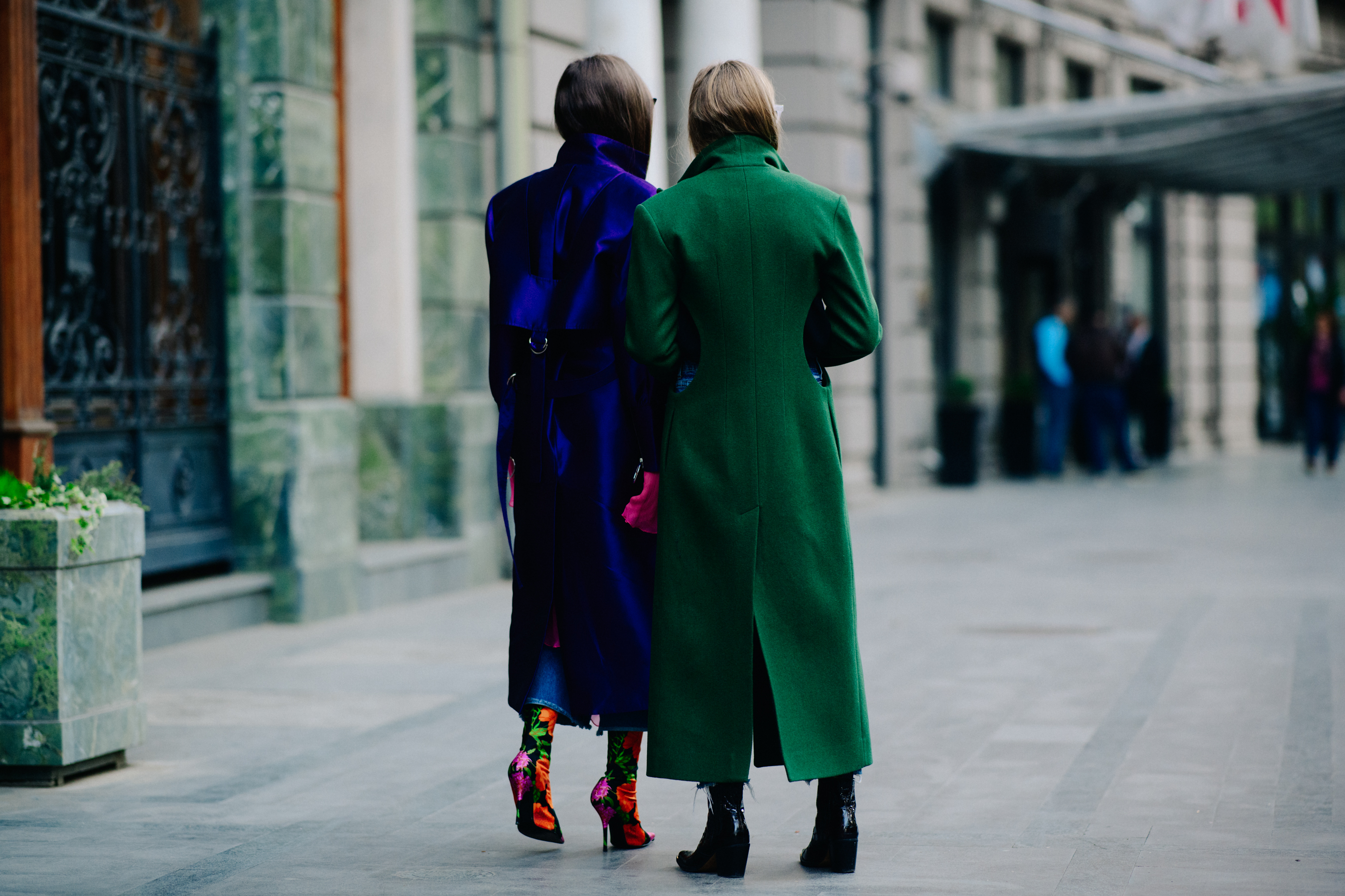 Norwegian bloggers wearing colourful coats