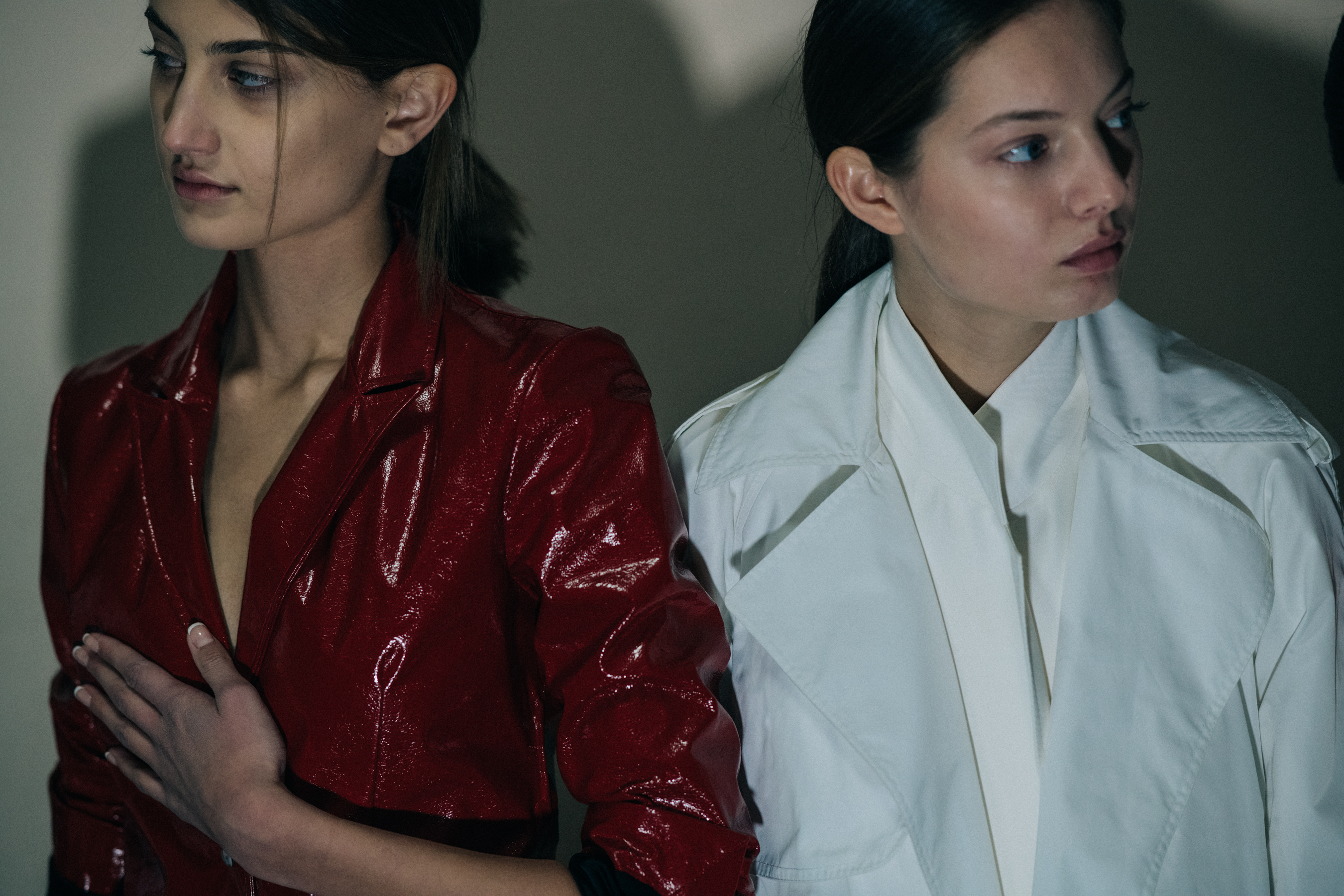 Models Ana Shelia and Sali Vibliani before the show