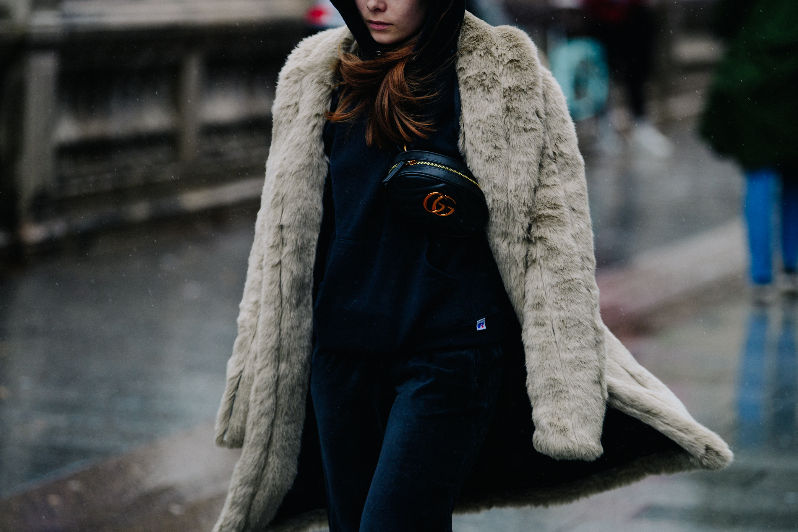 Woman wearing Gucci bag