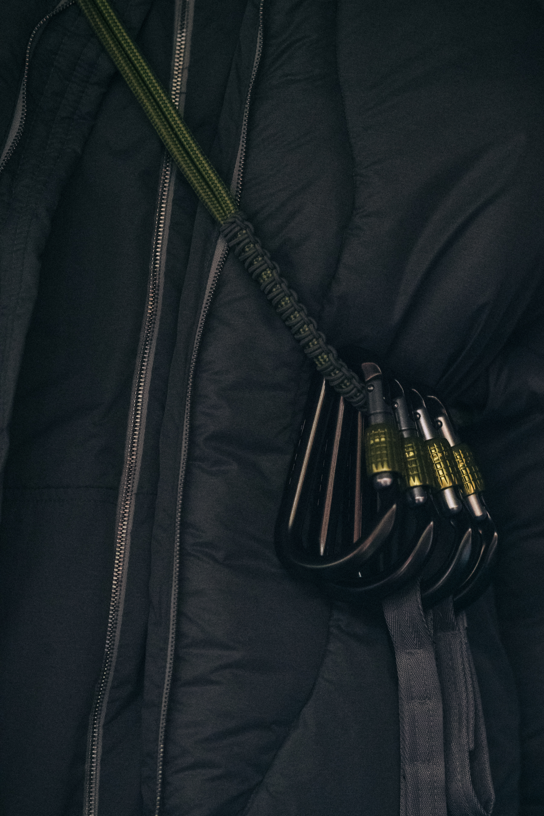Carabiner details backstage at Cottweiler